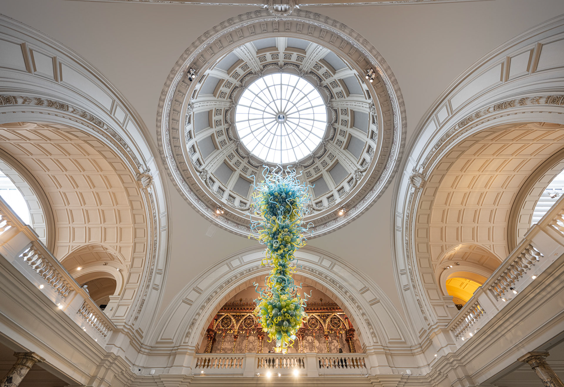 glass chandelier by Dale Chihuly