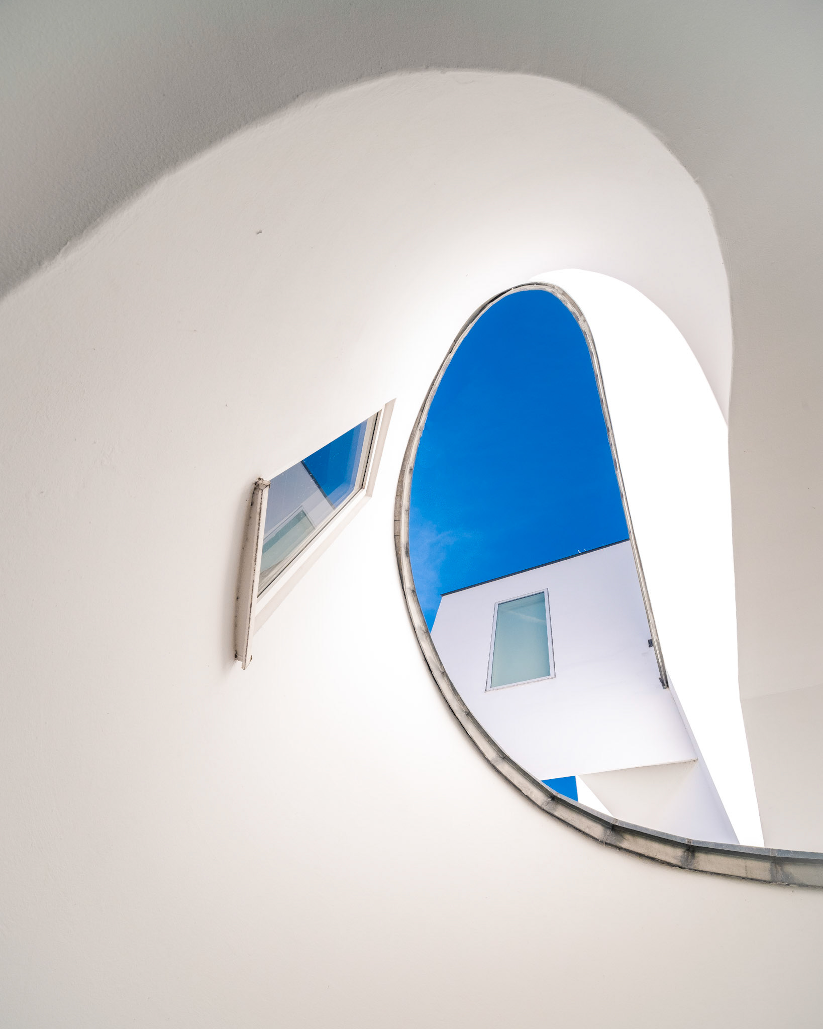 Vitra Design Museum, Frank Gehry, 1989