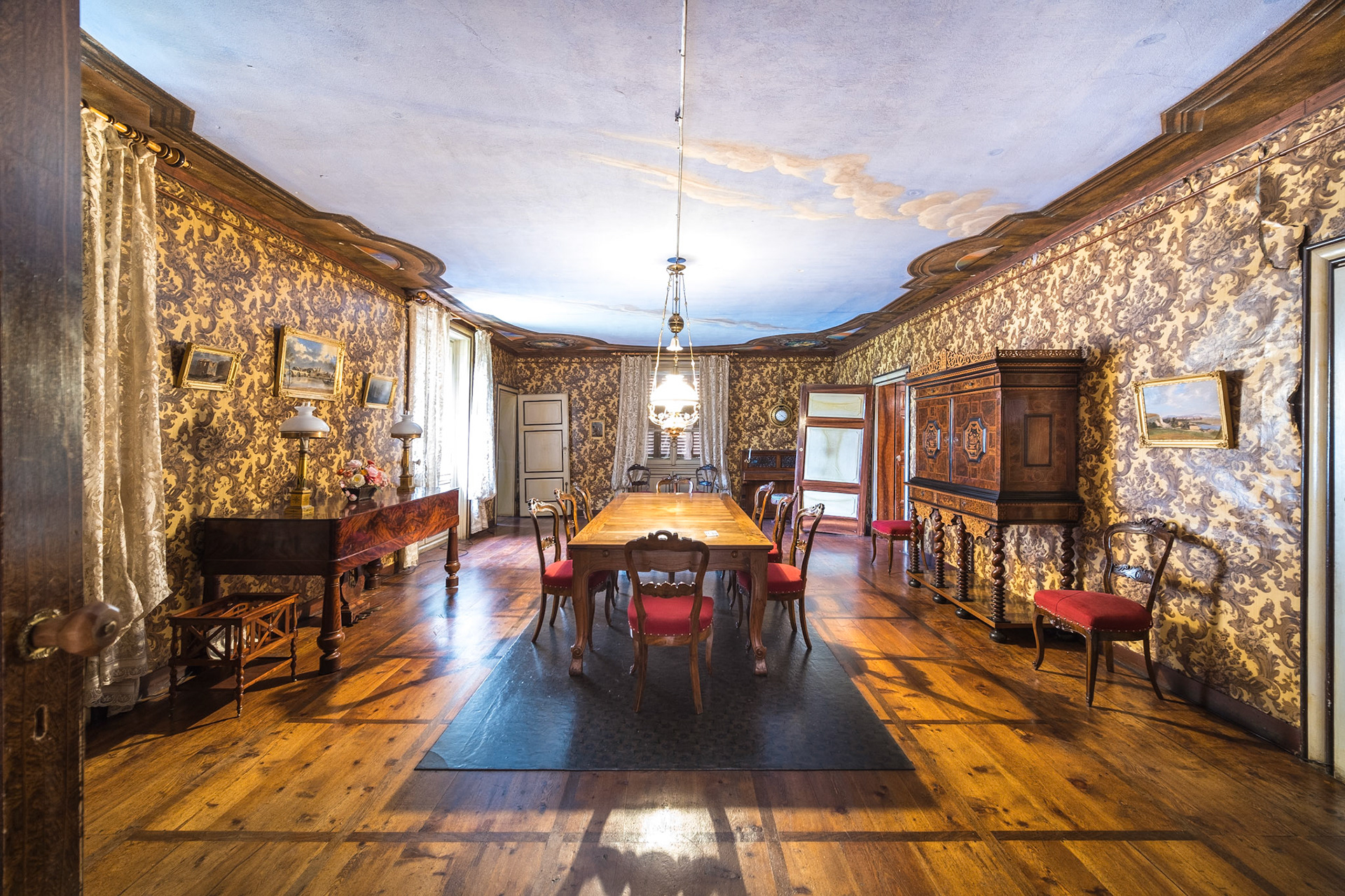 Palazzo Castelmur dining room