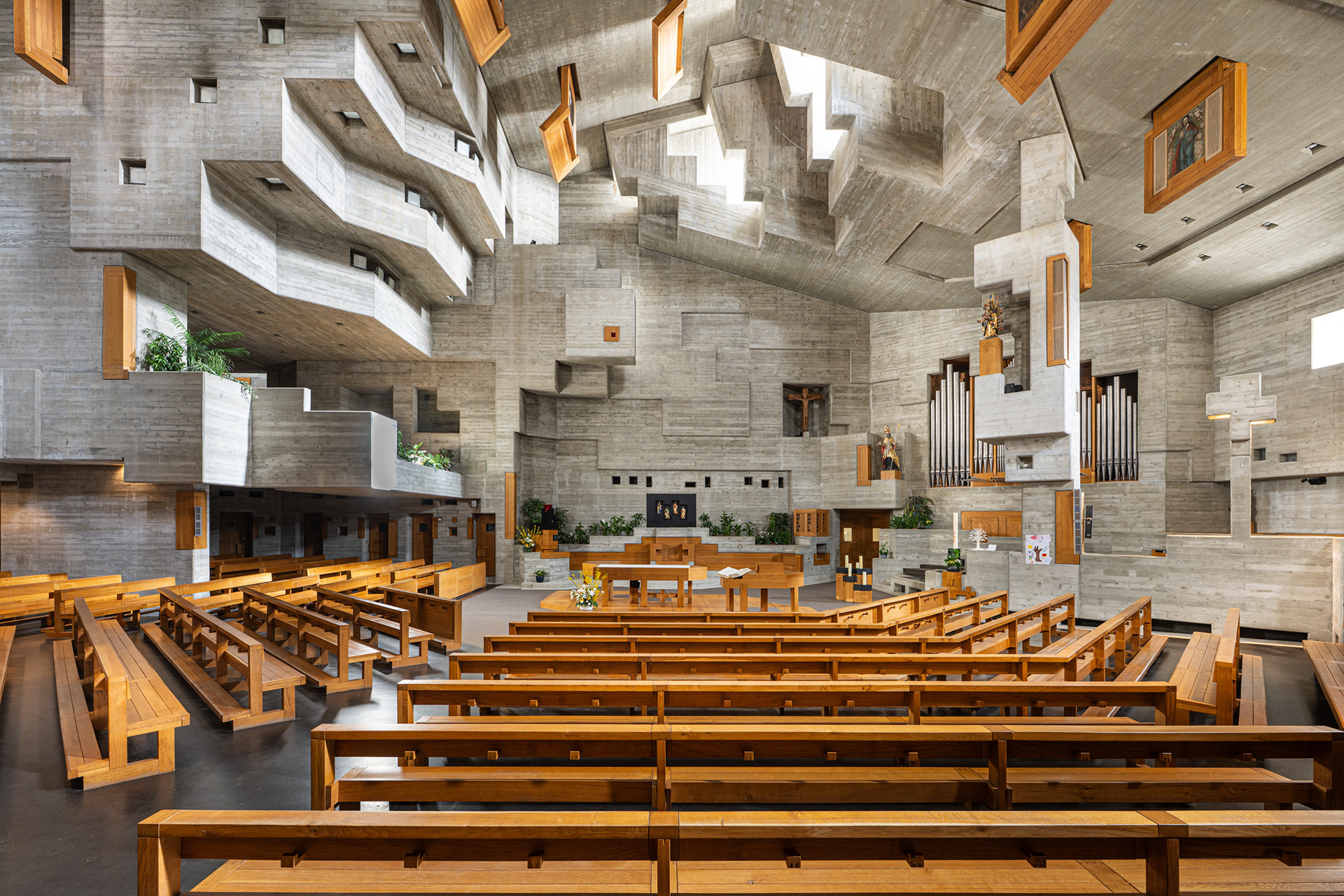 Brutalism - Saint-Nicolas d'Hérémence