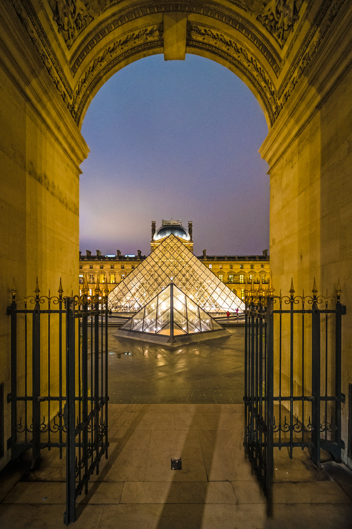 Pyramide du Louvre
