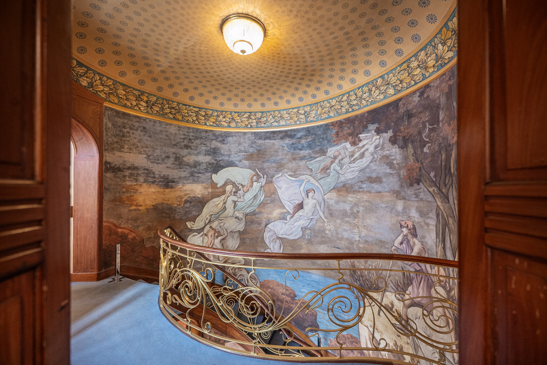 upper floor
