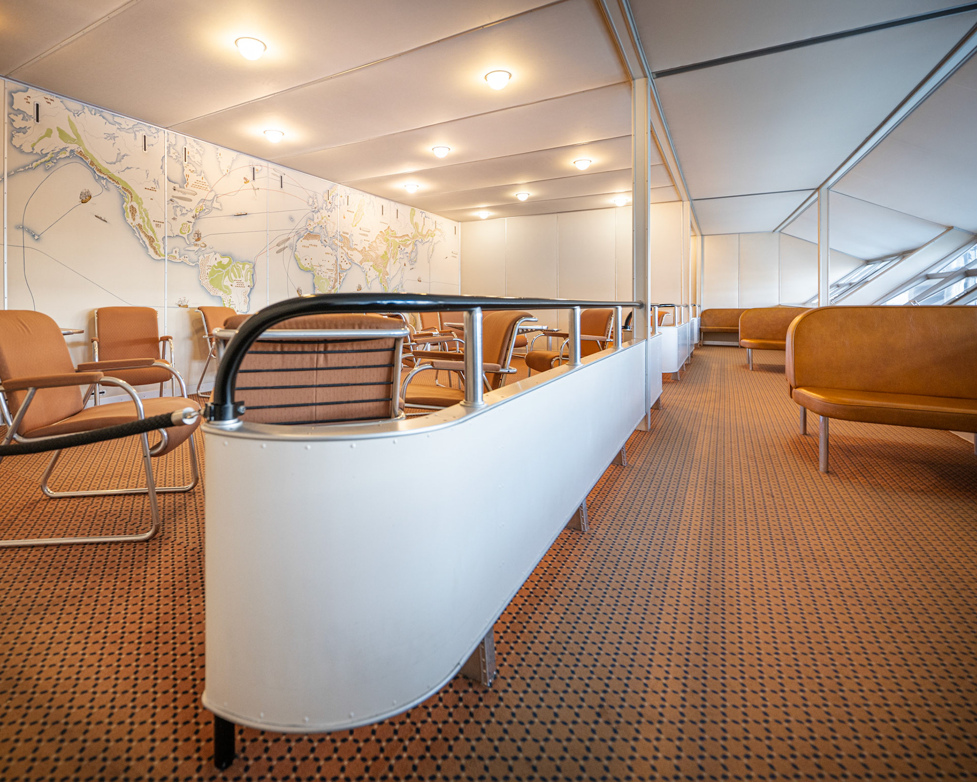promenade deck