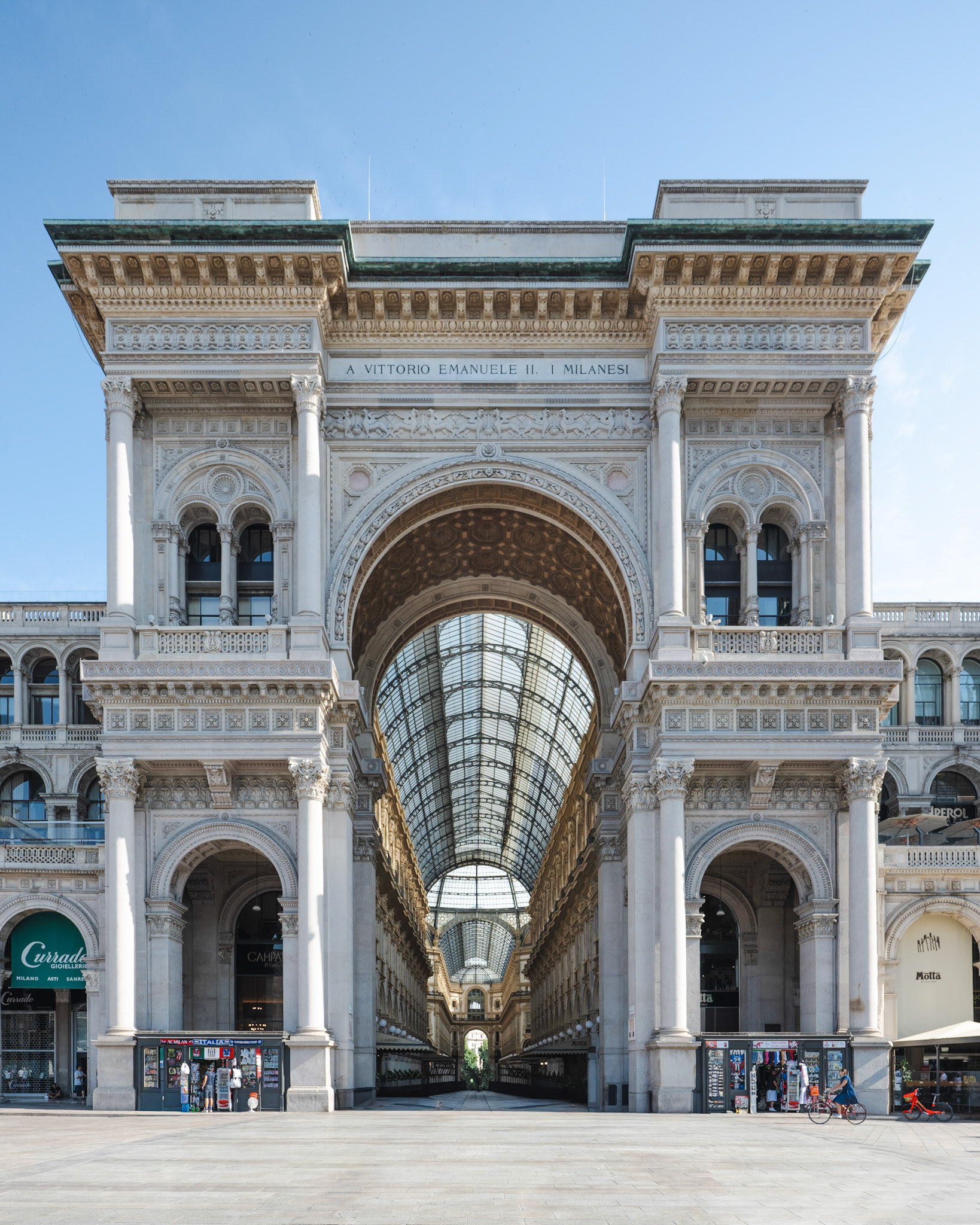entrance to Galleria Vittorio Emanuele II