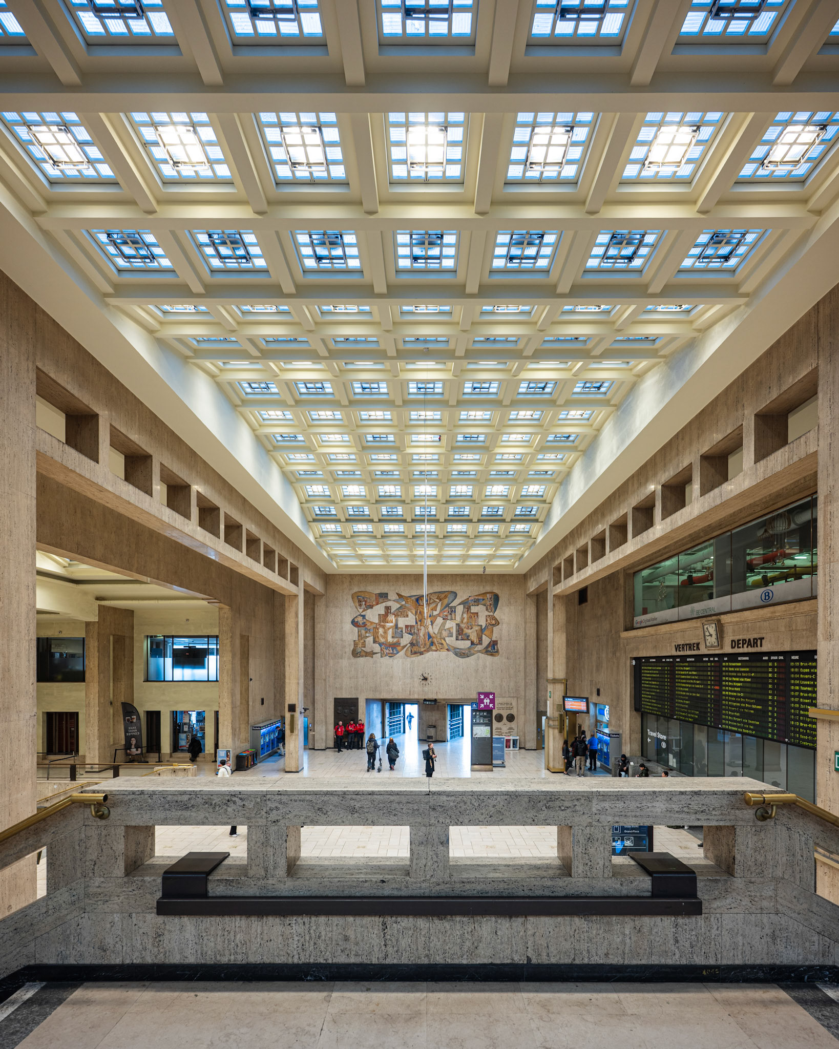 Brussels Central. - station hall