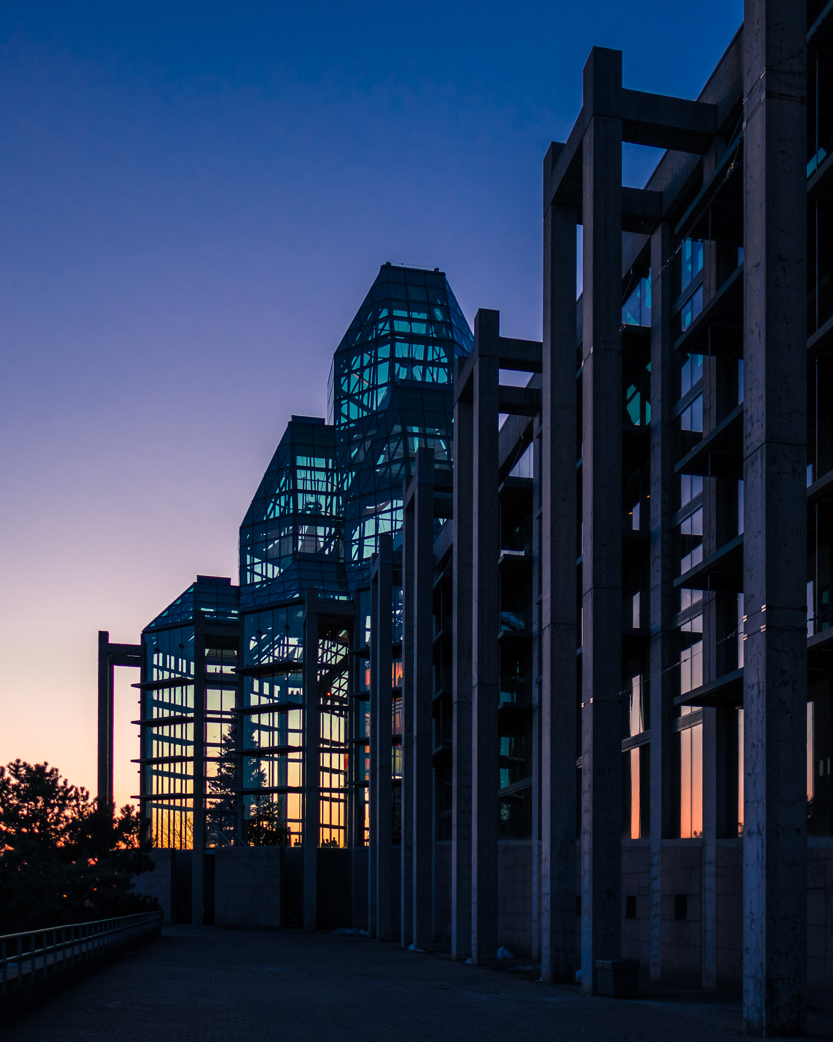 National Gallery of Canada at sunset