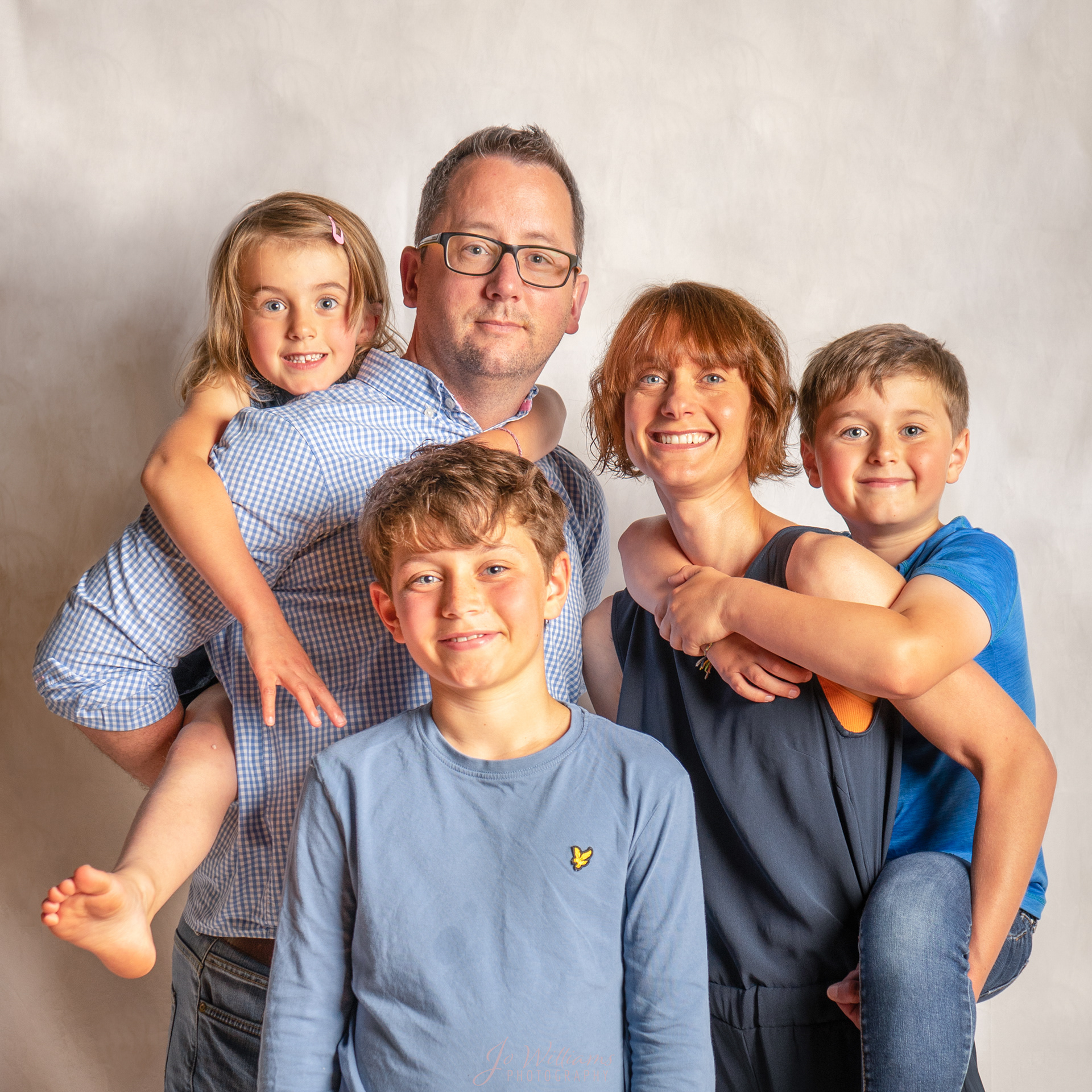 Relaxed family photography