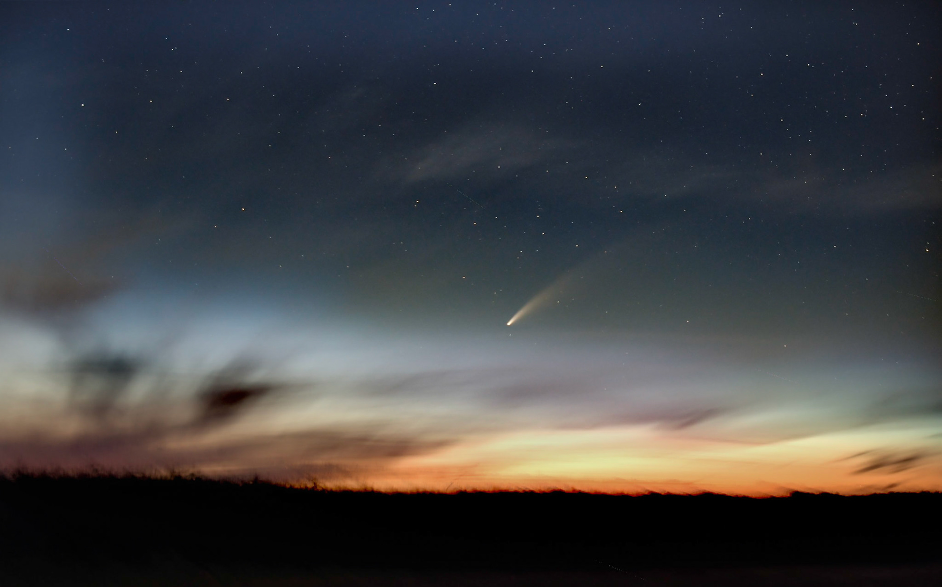 Comet NEOWISE. NIkon D7500, Tamron 13mm, 30 sec unguided, 20 images stacked.