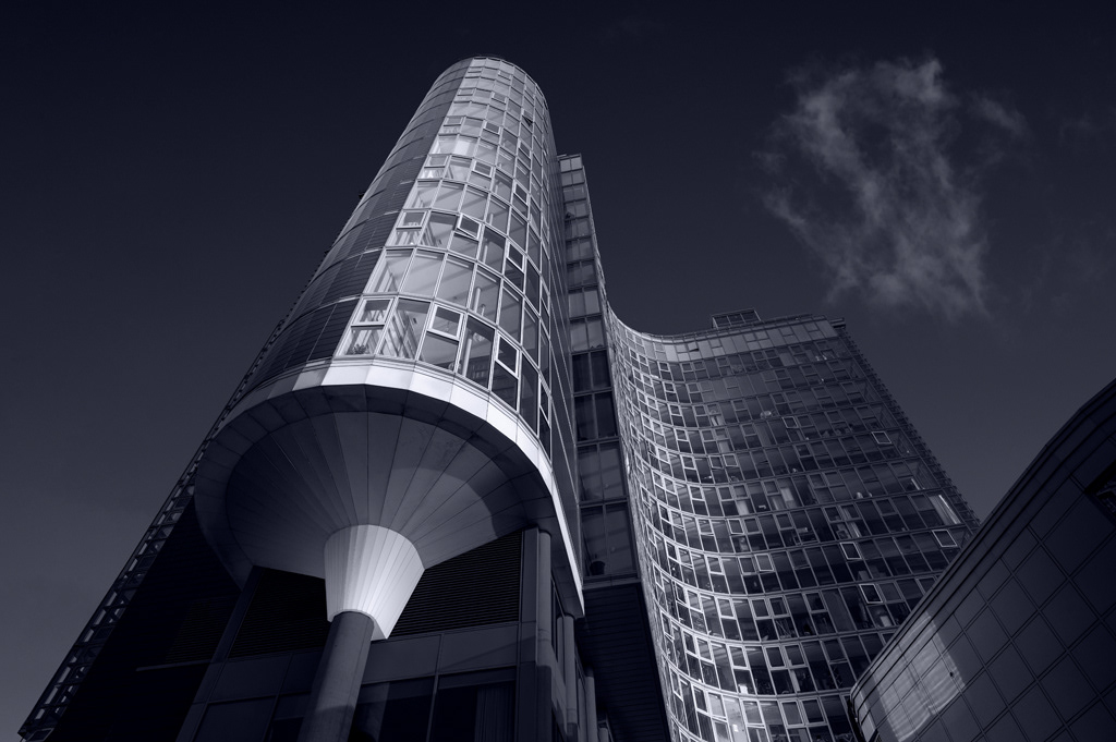 Notel Rafayel, Battersea