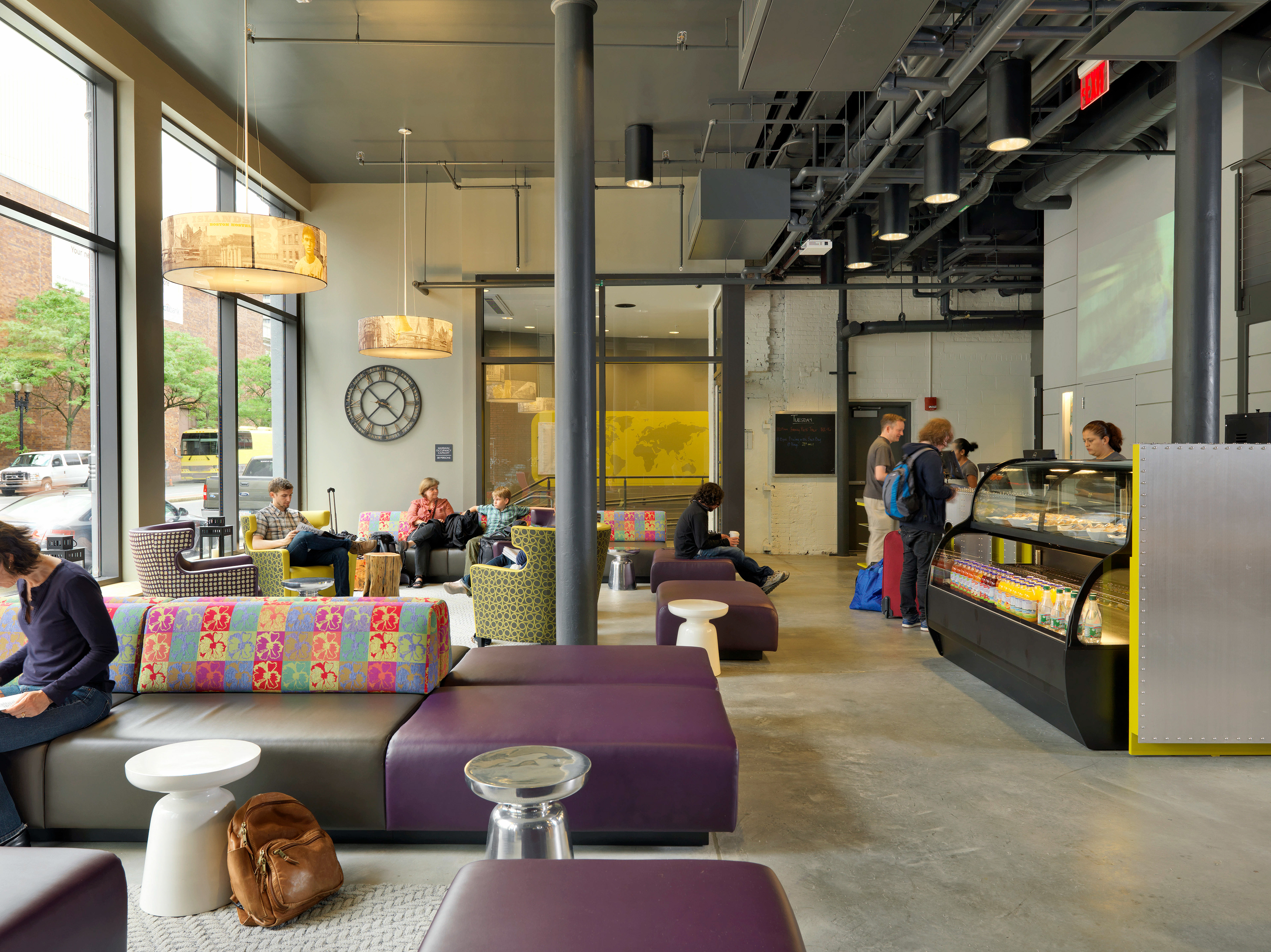 Lobby & Coffee Bar