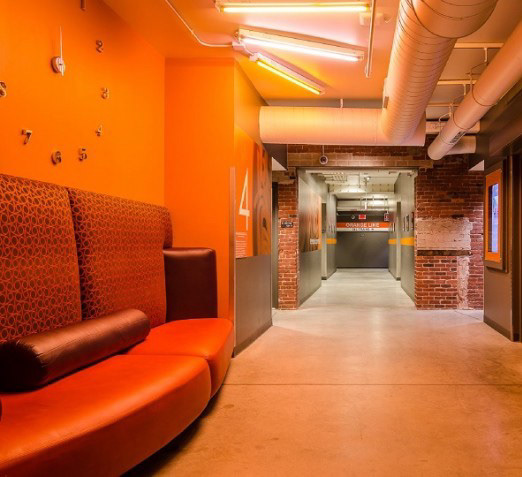 Floor Lobby & Themed Graphic