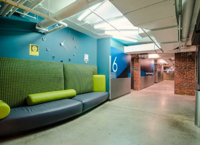 Floor Lobby & Themed Graphic