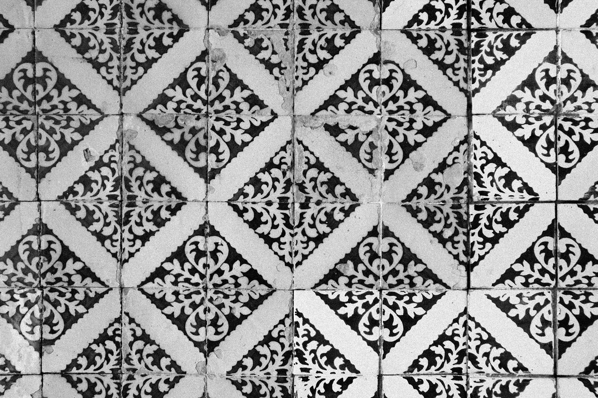 Portuguese tiles dating from the early 17th century.