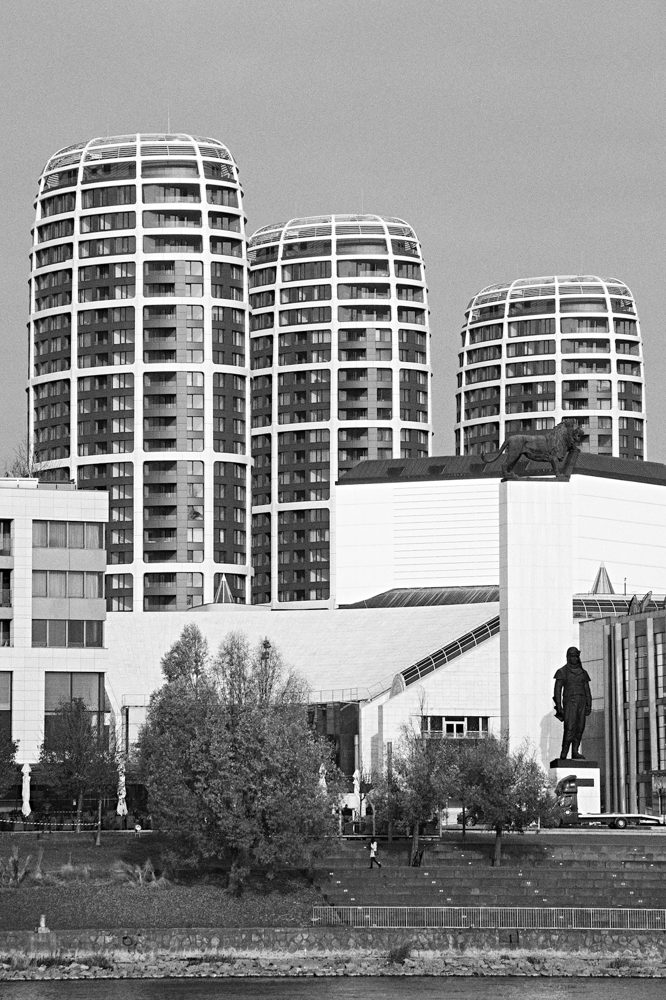 Canon 6D Mkii — EF 70-300 f/4-5.6 L