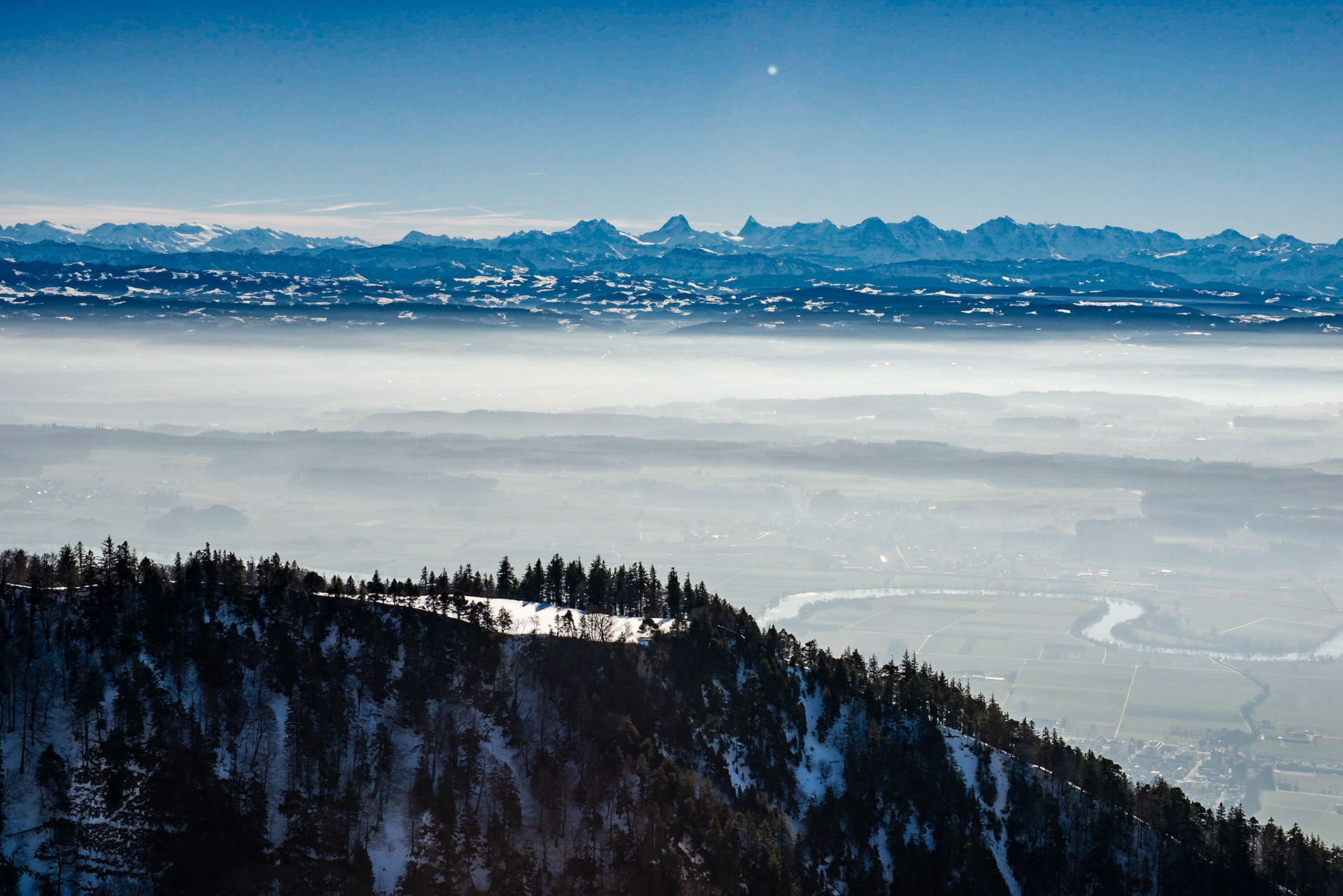 Mittelland im Nebel