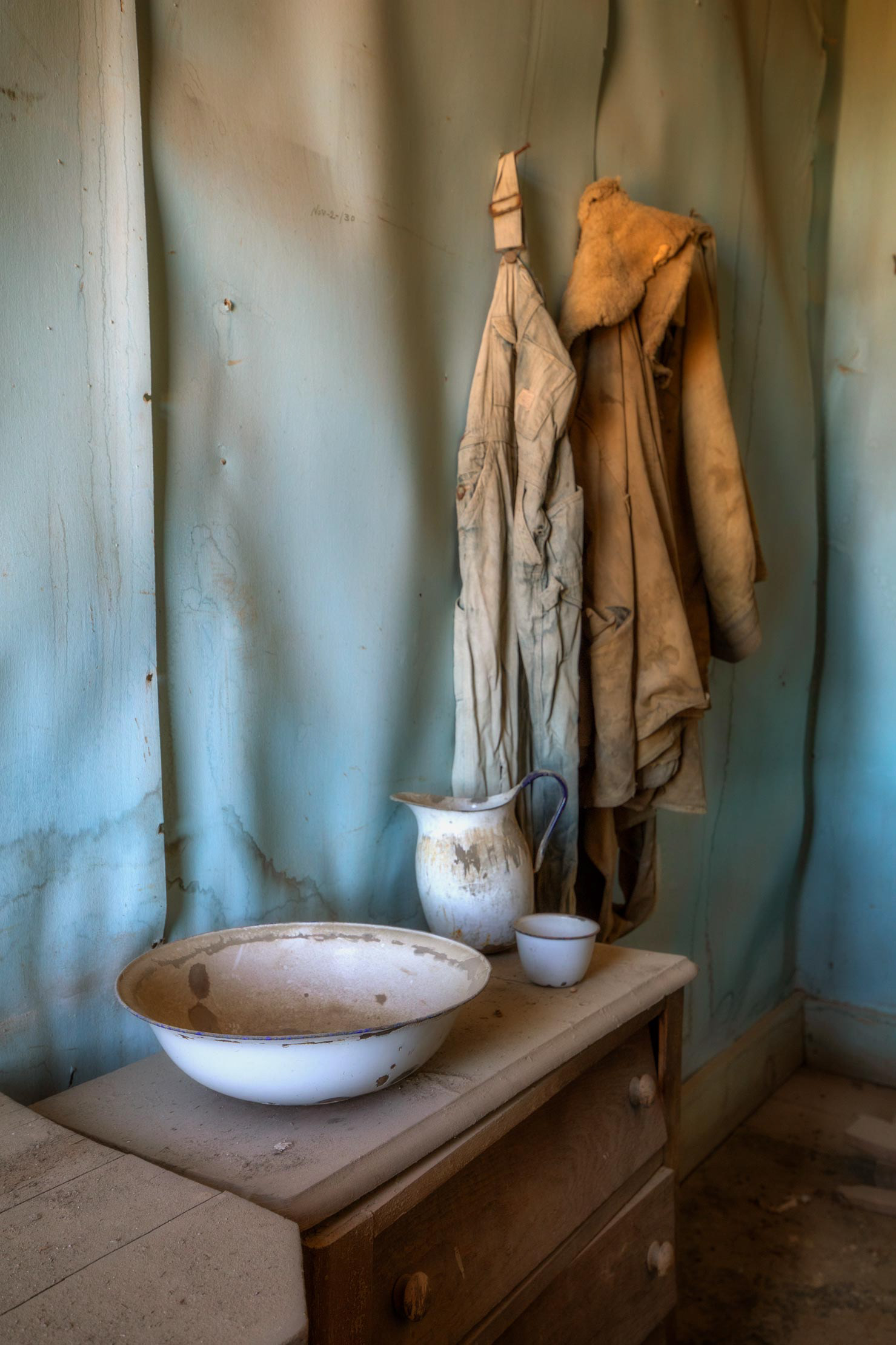 Bodie Hotel Room