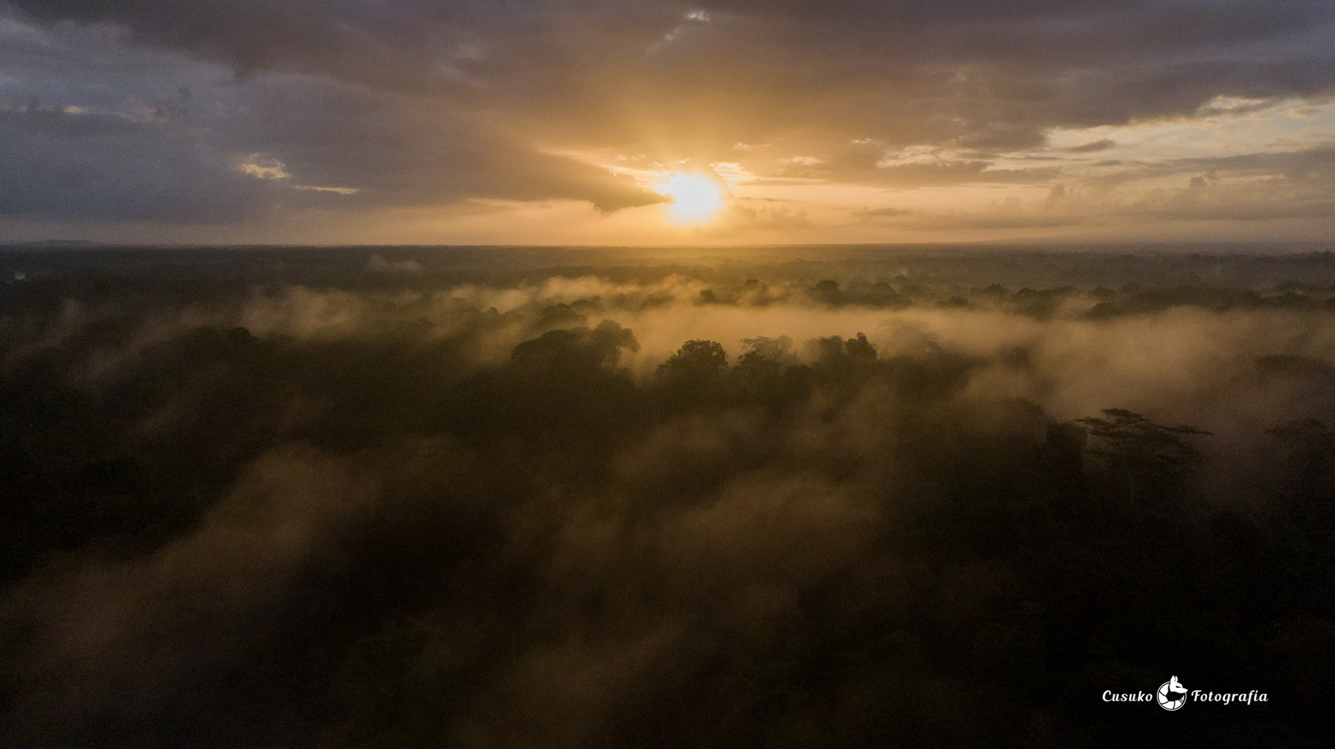 Amanecer en el Braulio Carrillo.