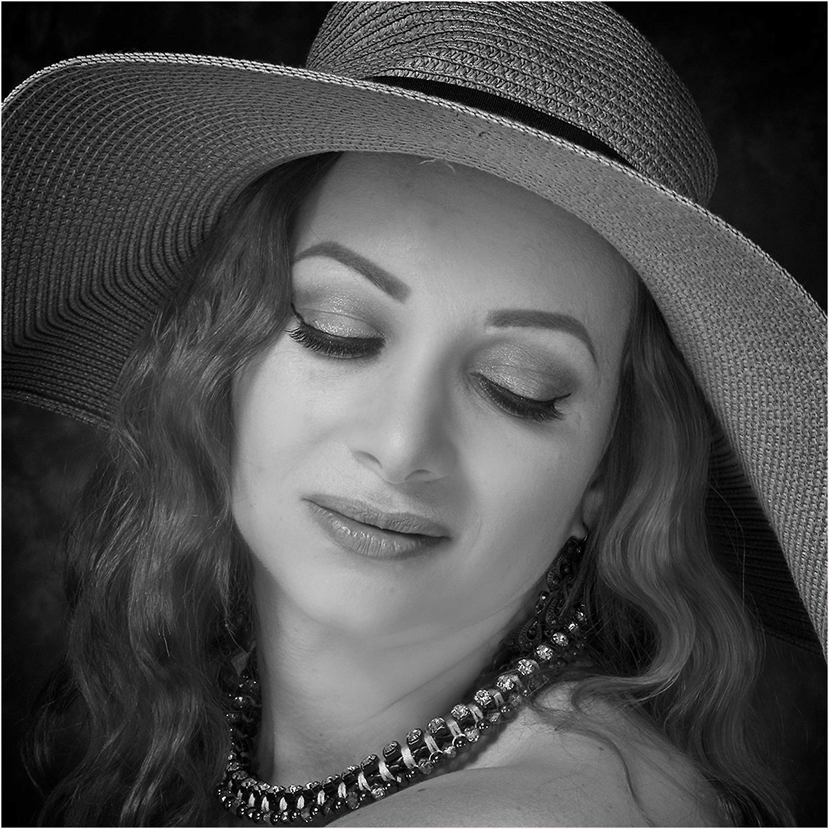 1940's Glamour by Graham Bouckley.