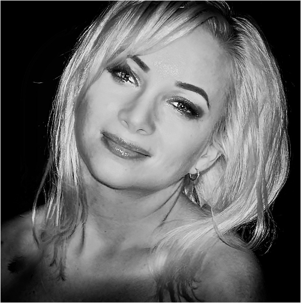 C - Girl With The Smile - Melvin Ditchburn