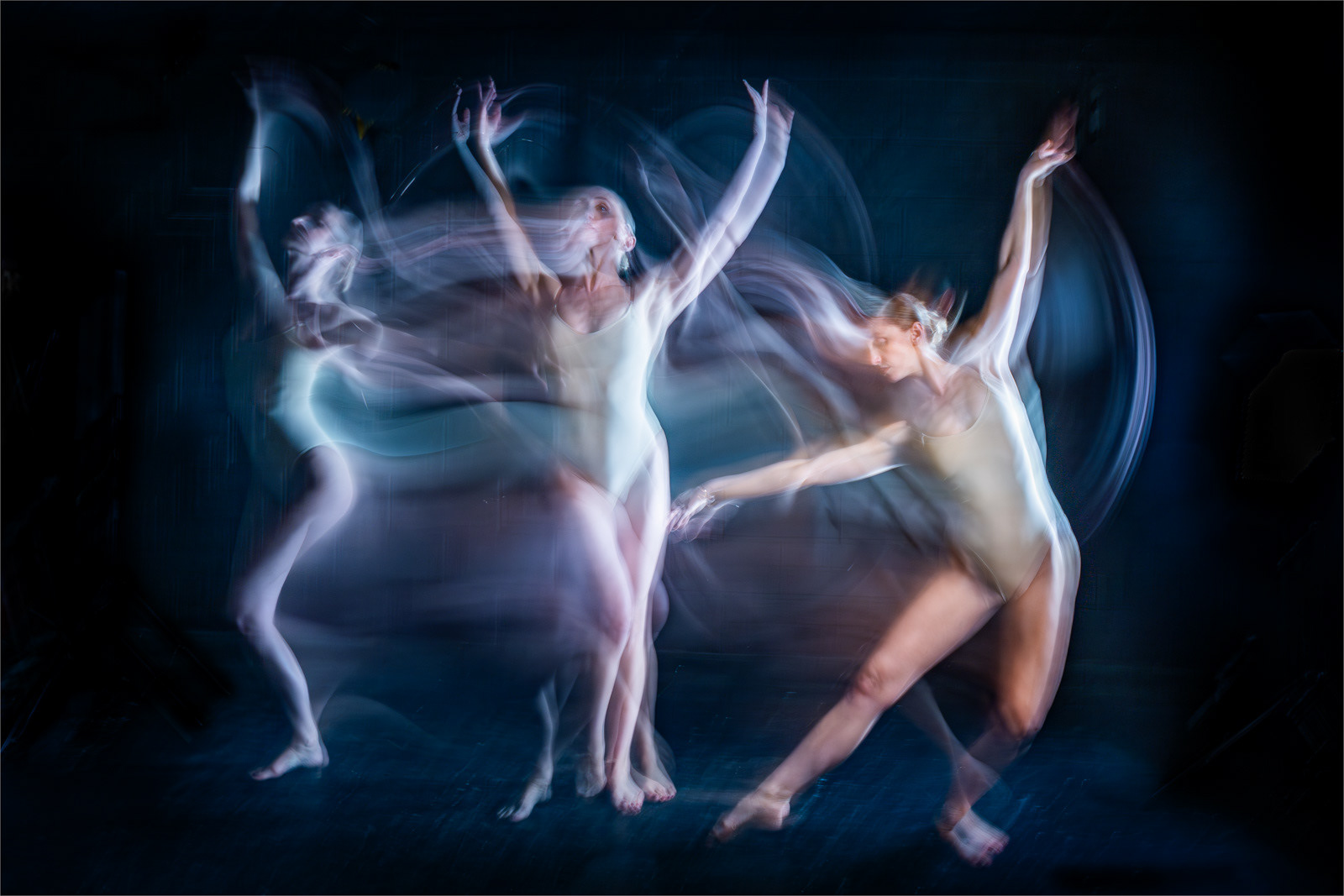HC. Ballet in motion by Tom Swallow