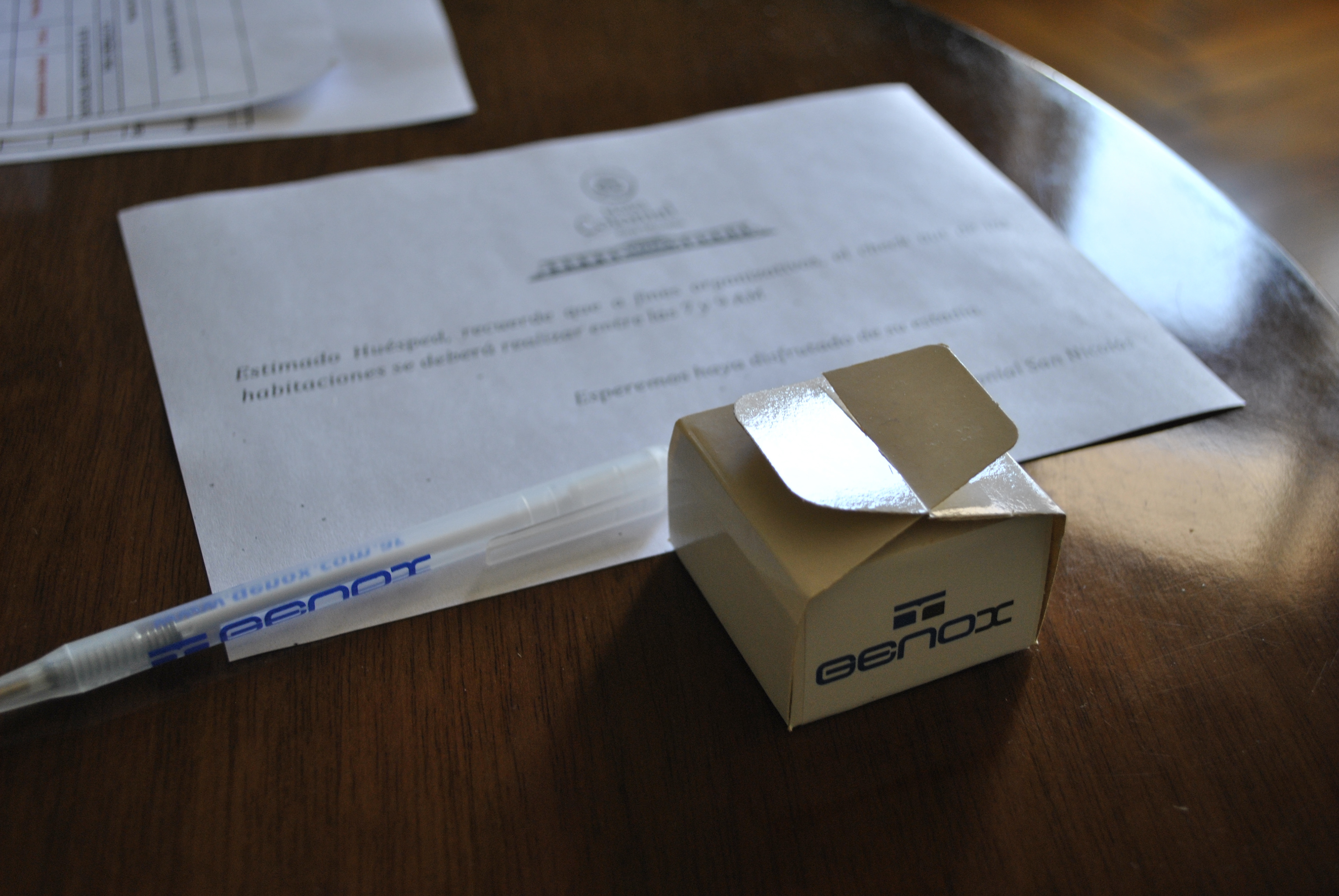 Caja bombones Genox