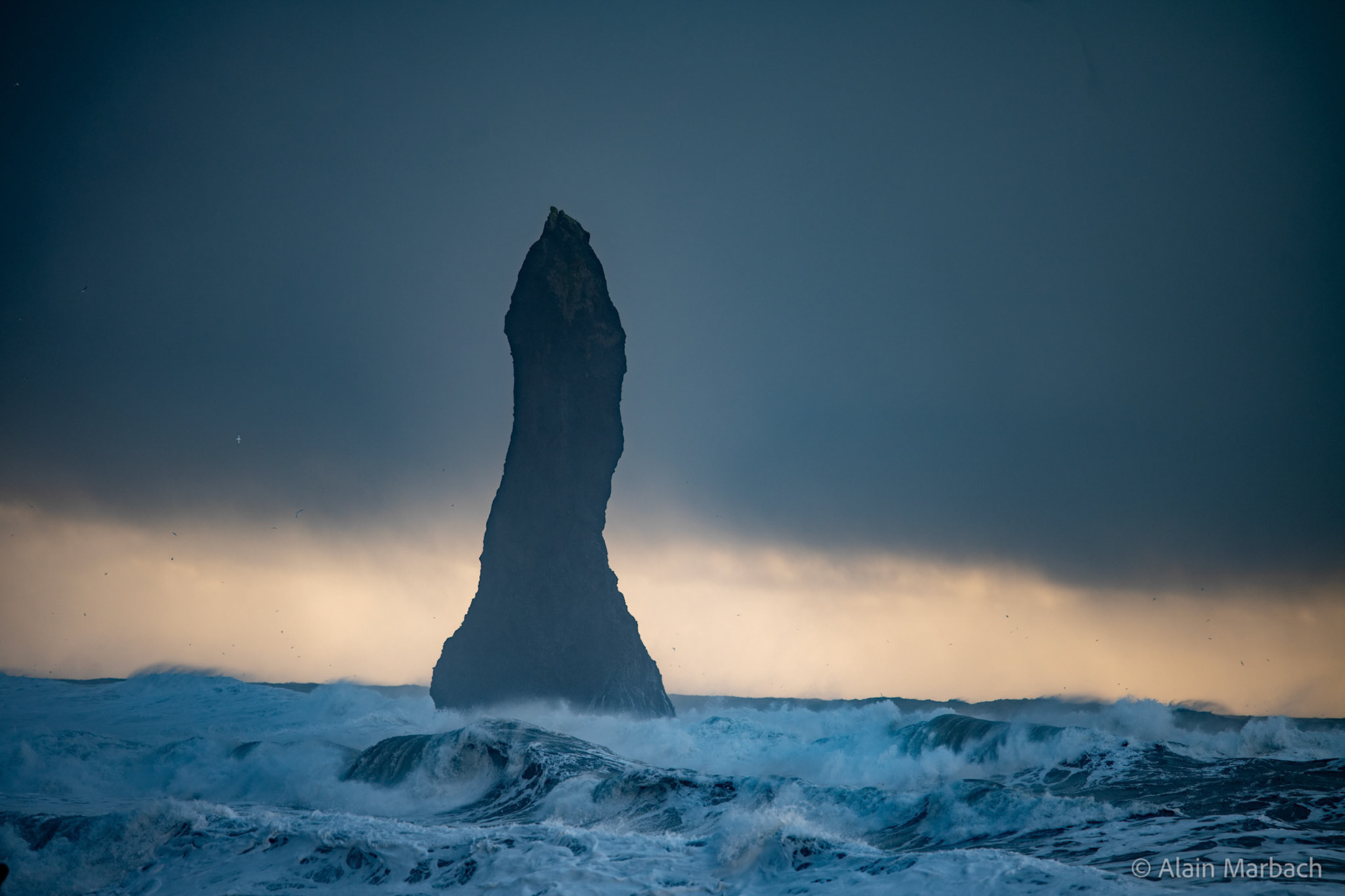 Plage de sable noir - Reynisfjara