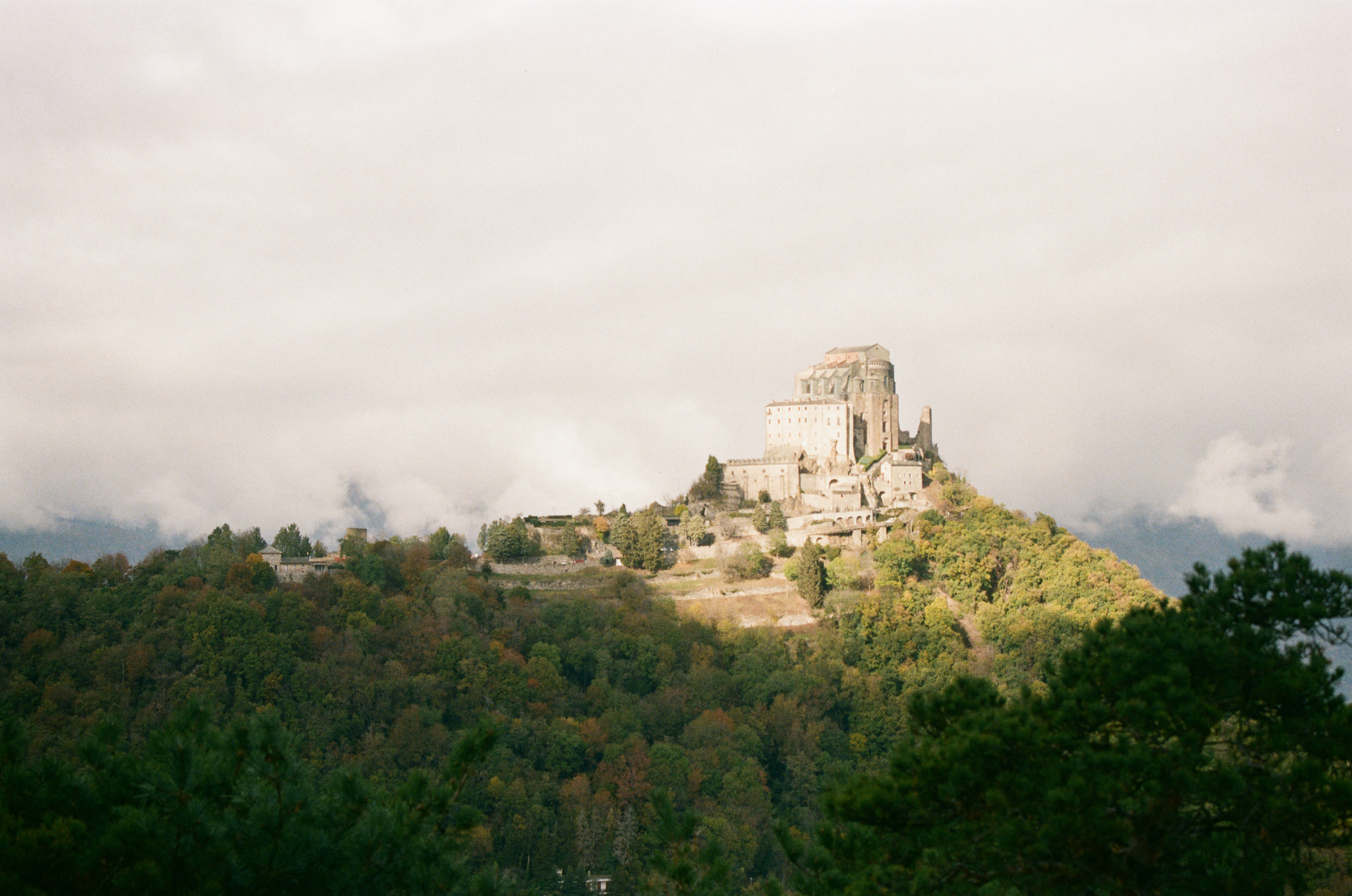Sacra San Michele - Nikon F-601, Lomography 35mm 100
