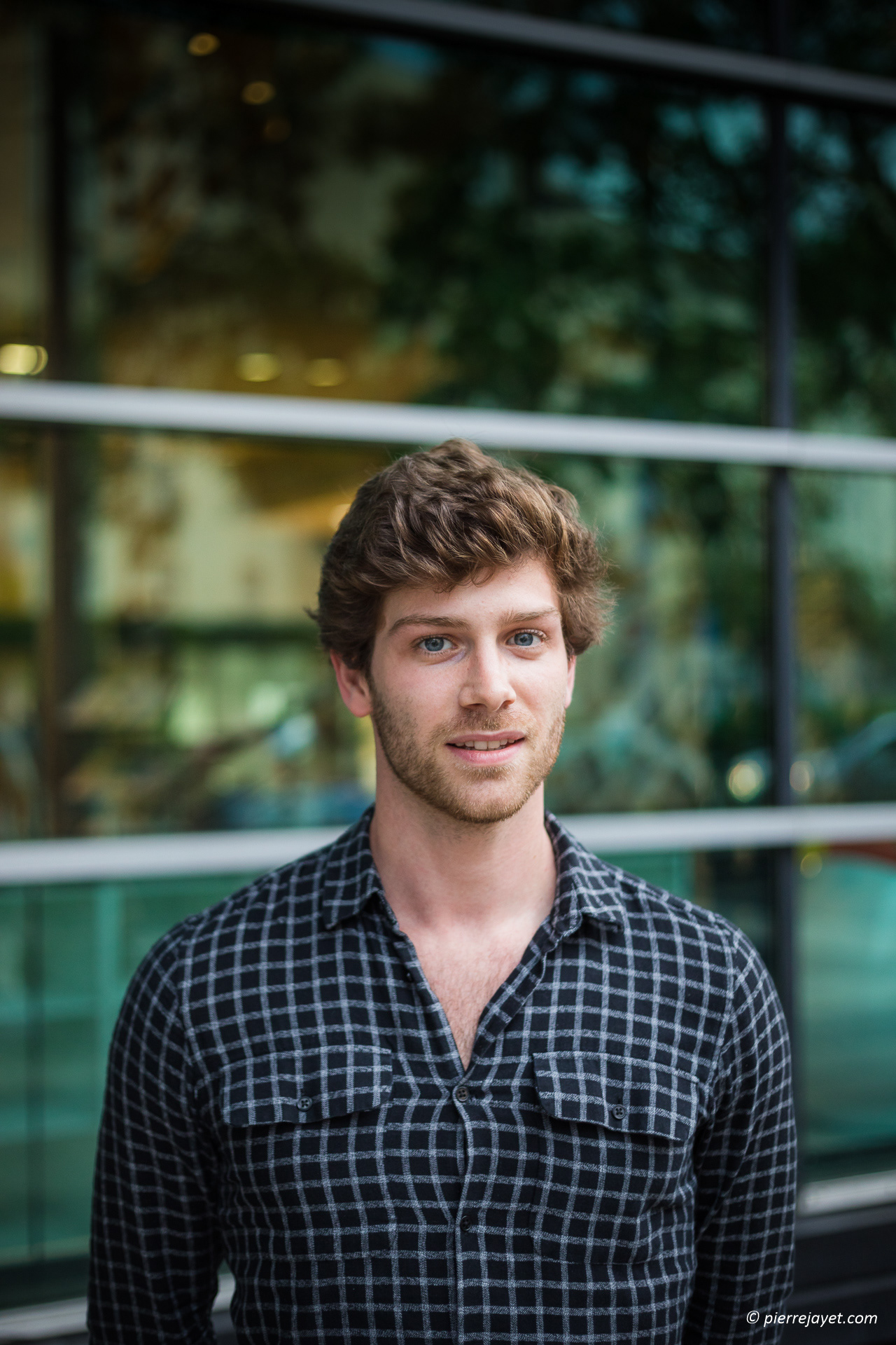 PHOTOGRAPHE DE PORTRAITS PROFESSIONNELS À GRENOBLE