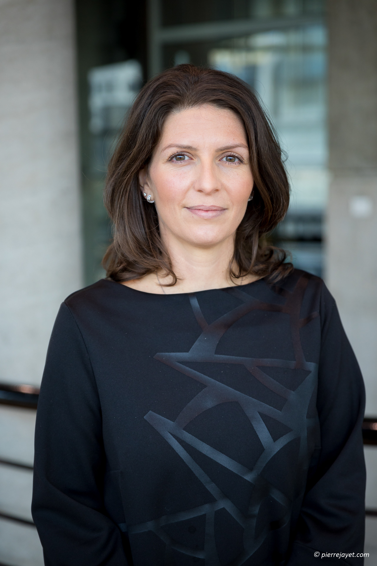 PHOTOGRAPHE DE PORTRAITS PROFESSIONNELS À GRENOBLE