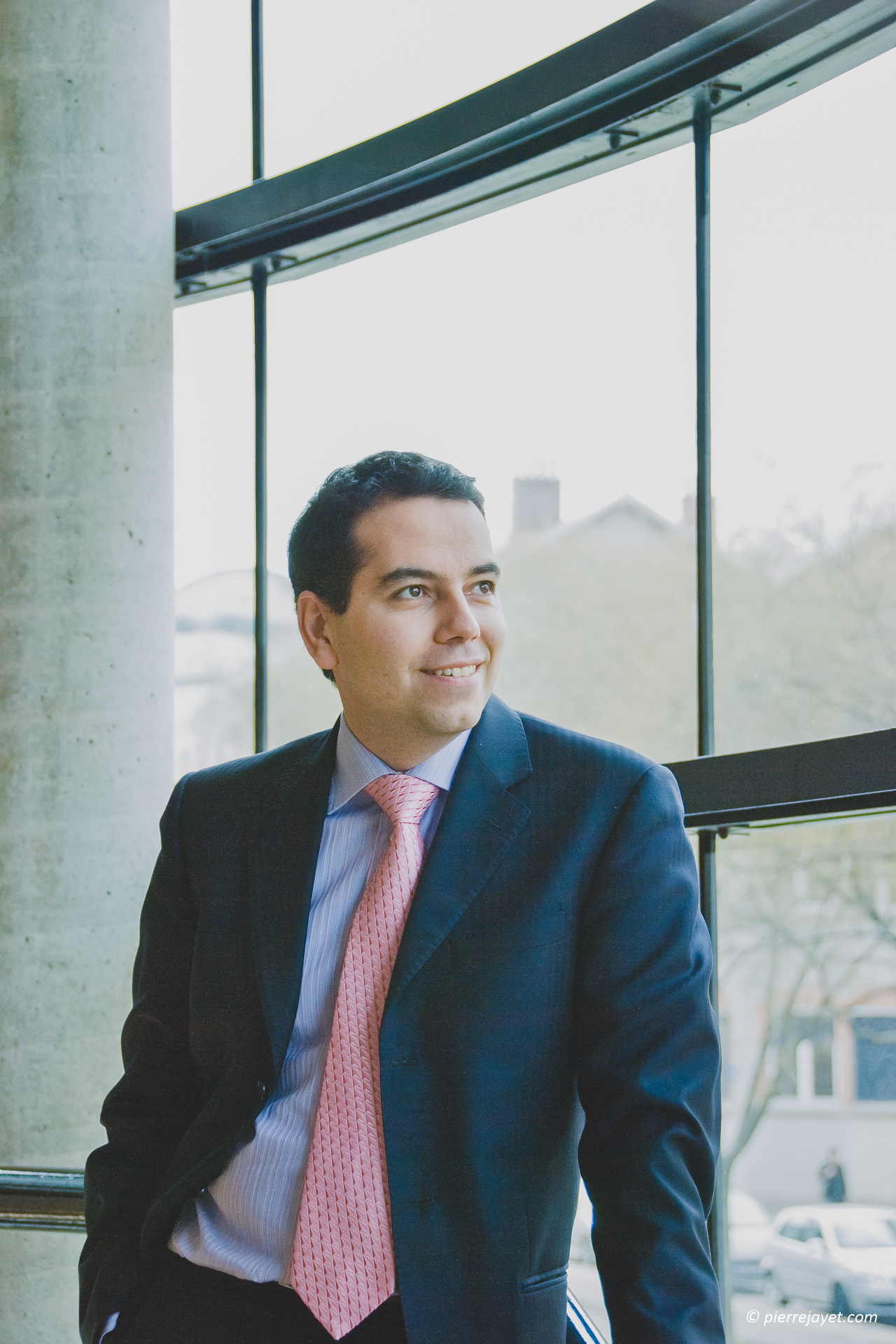 PHOTOGRAPHE DE PORTRAITS PROFESSIONNELS À GRENOBLE