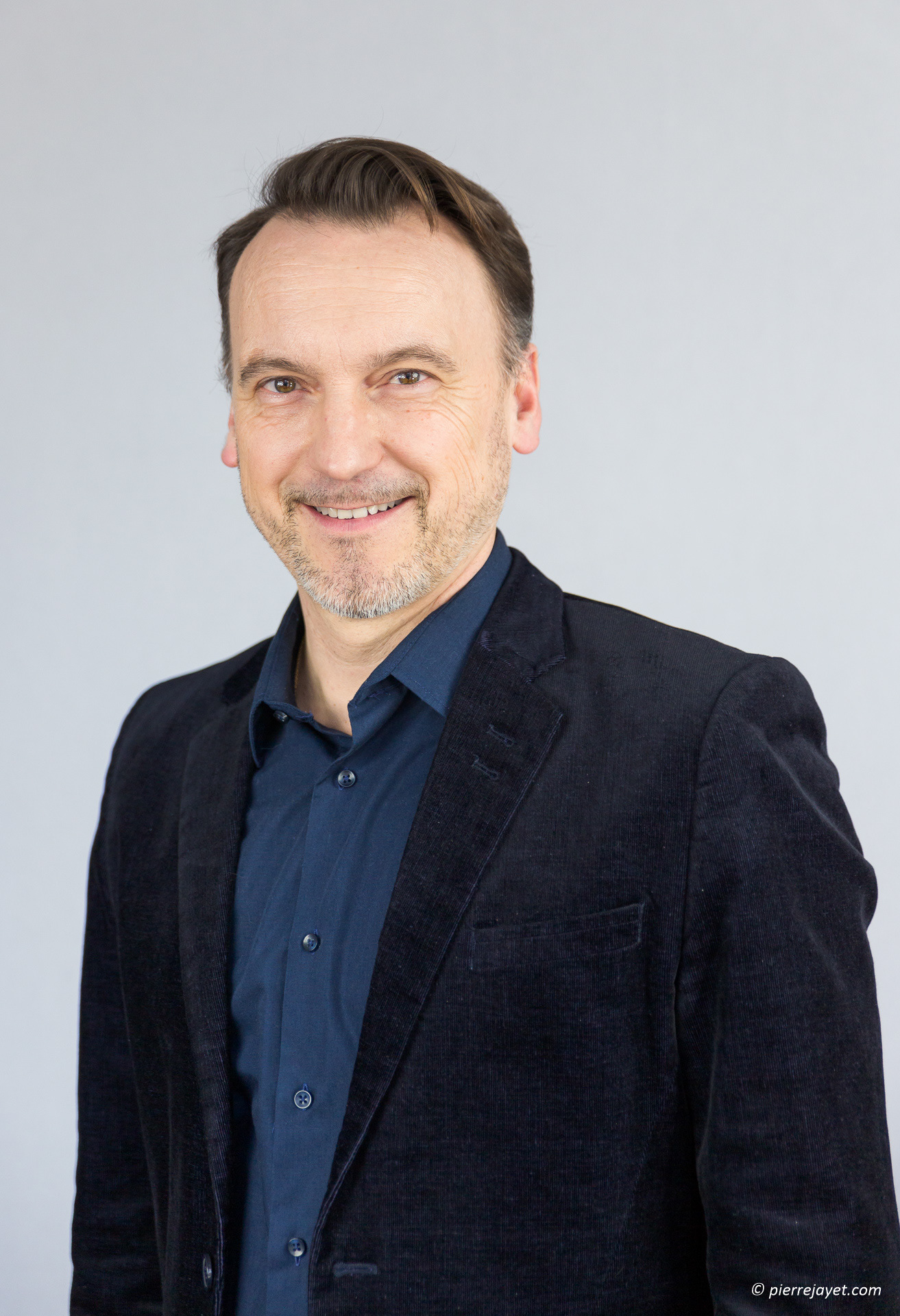 PHOTOGRAPHE DE PORTRAITS PROFESSIONNELS À GRENOBLE