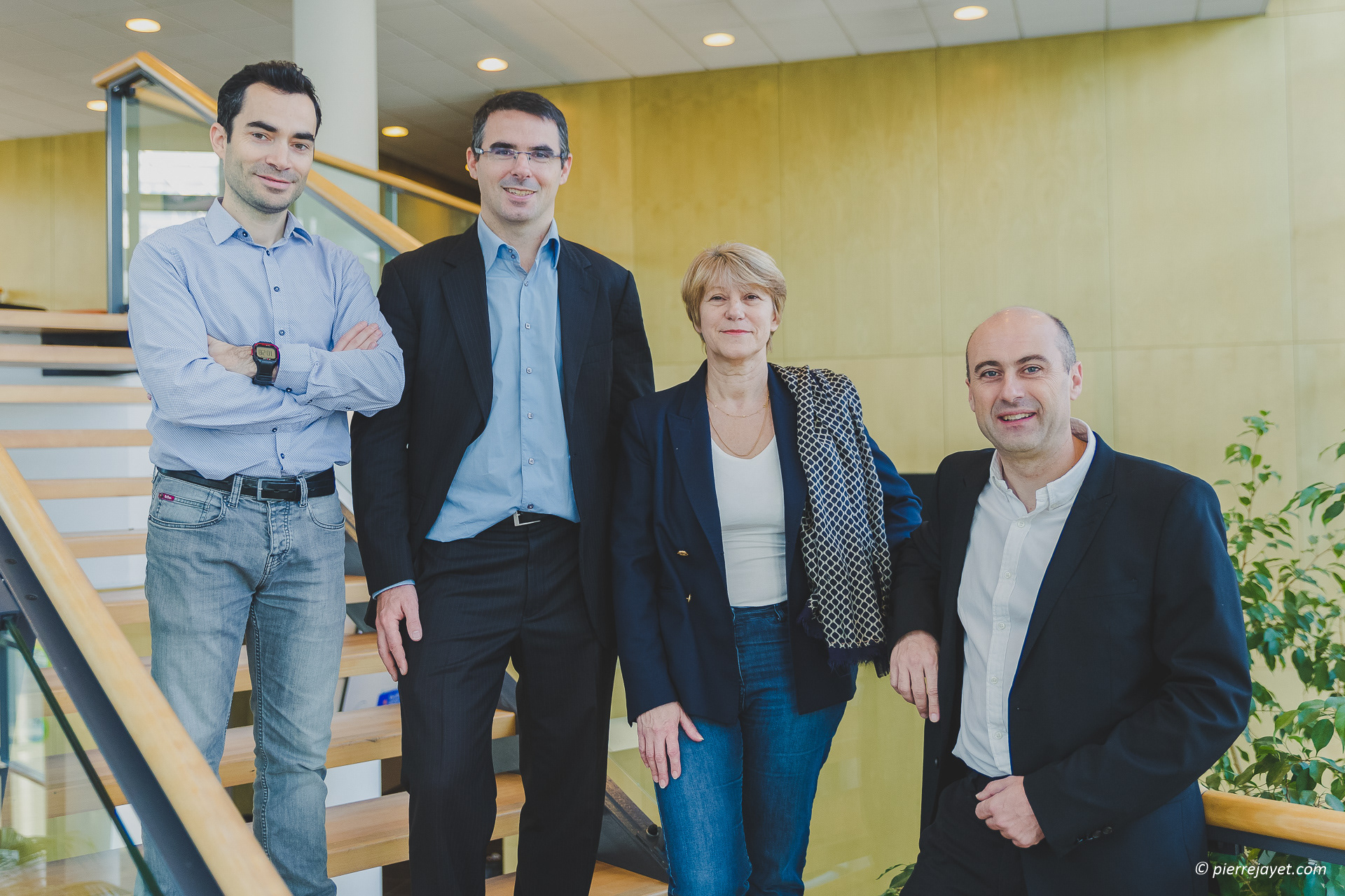 PHOTOGRAPHE DE PORTRAITS PROFESSIONNELS À GRENOBLE