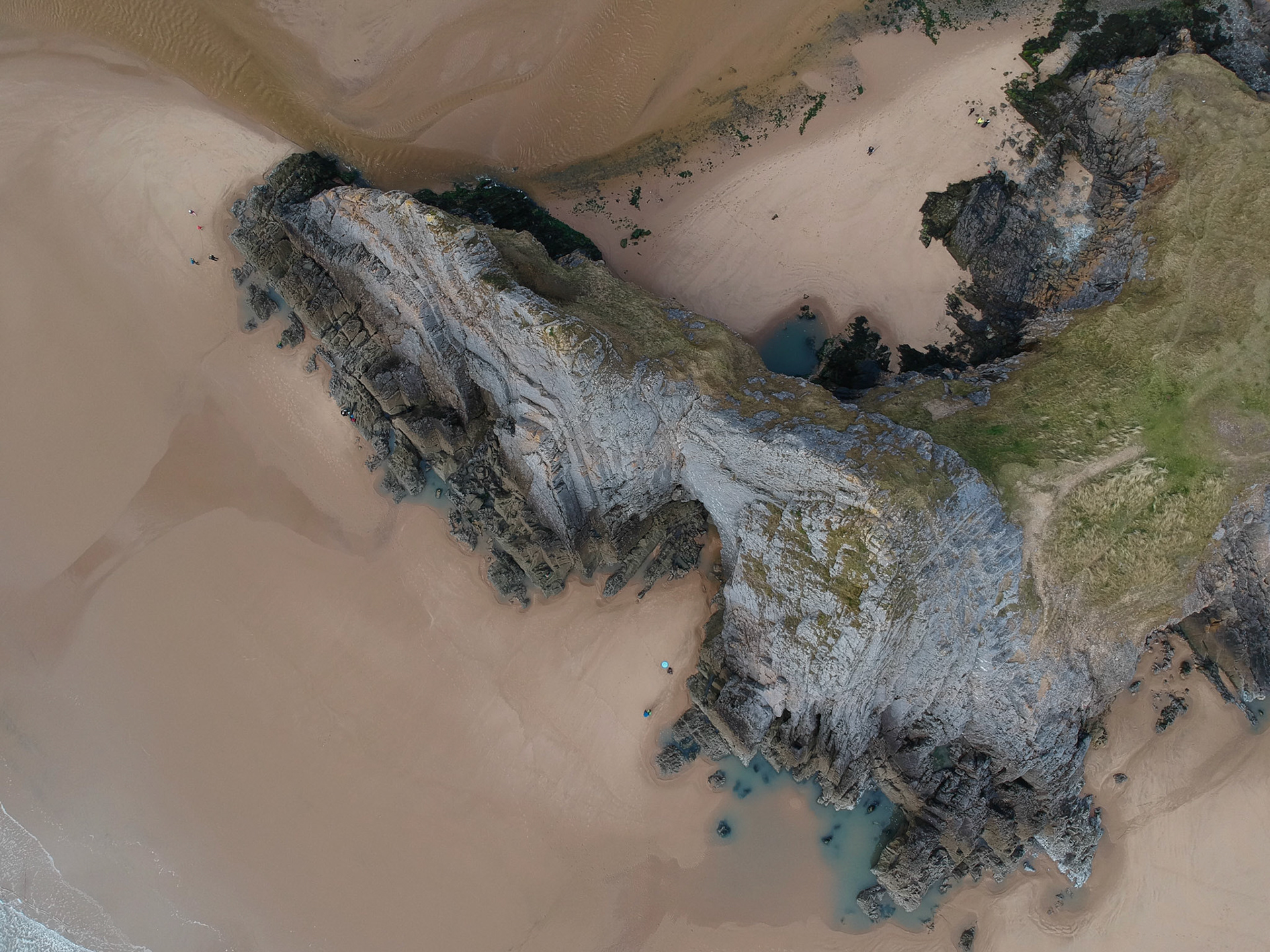 March 2018 - Three Cliffs Bay