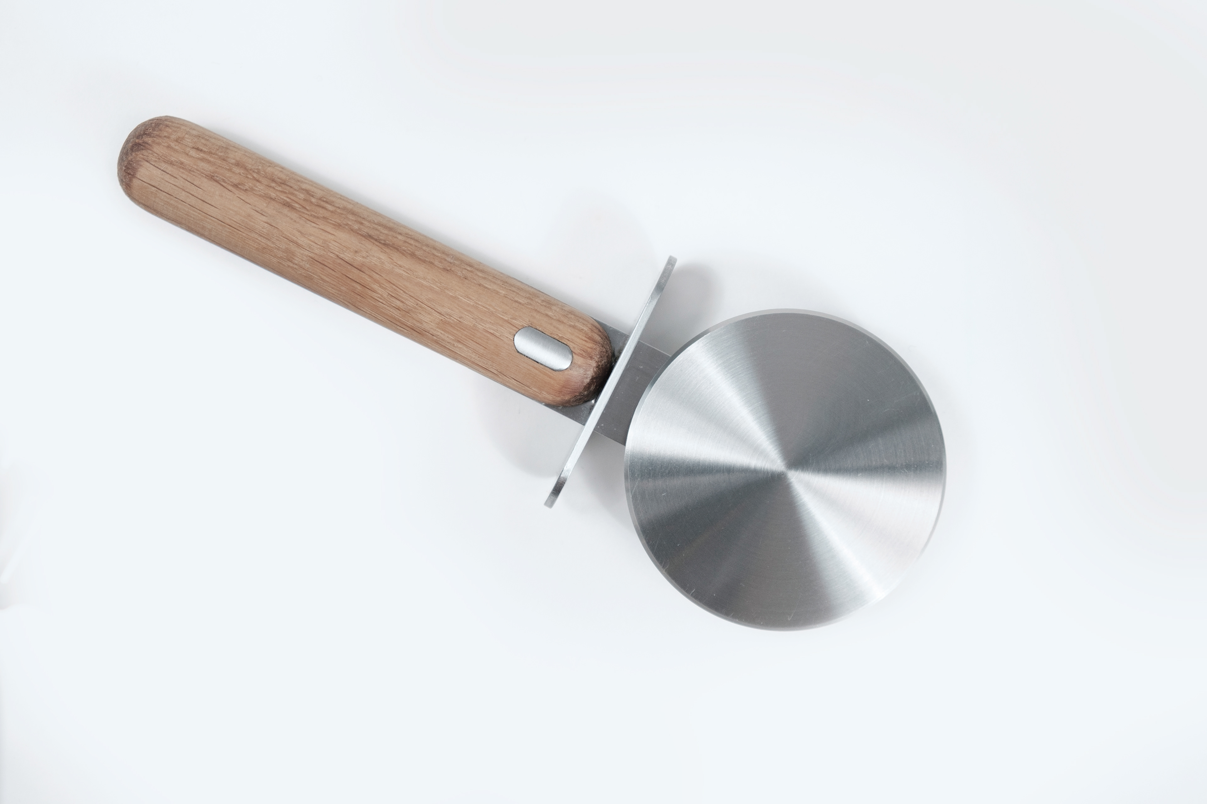 Studio KALLE Pizza Cutter 01