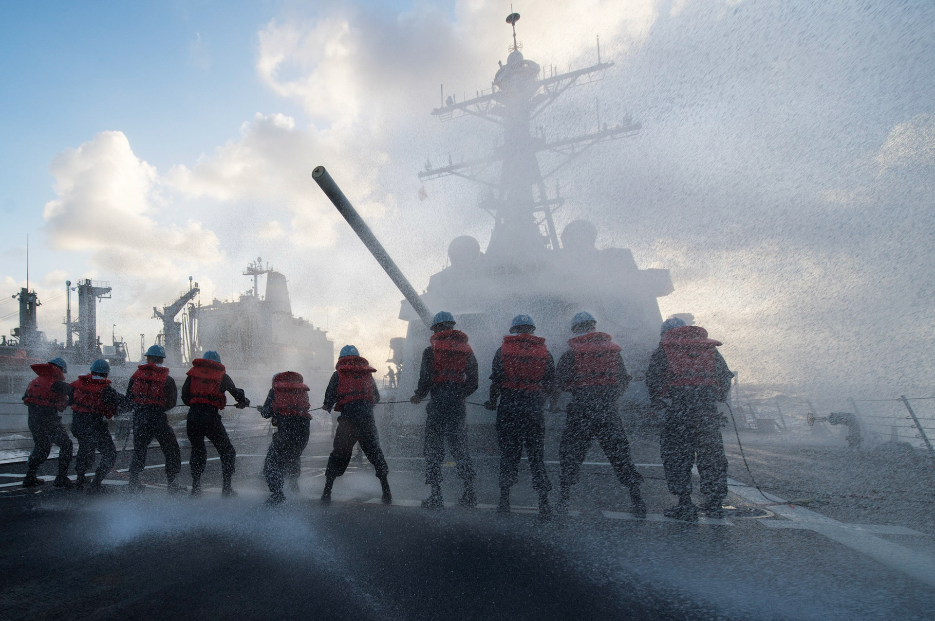 130923-N-TX154-385 PHILIPPINE SEA (Sept. 23, 2013)