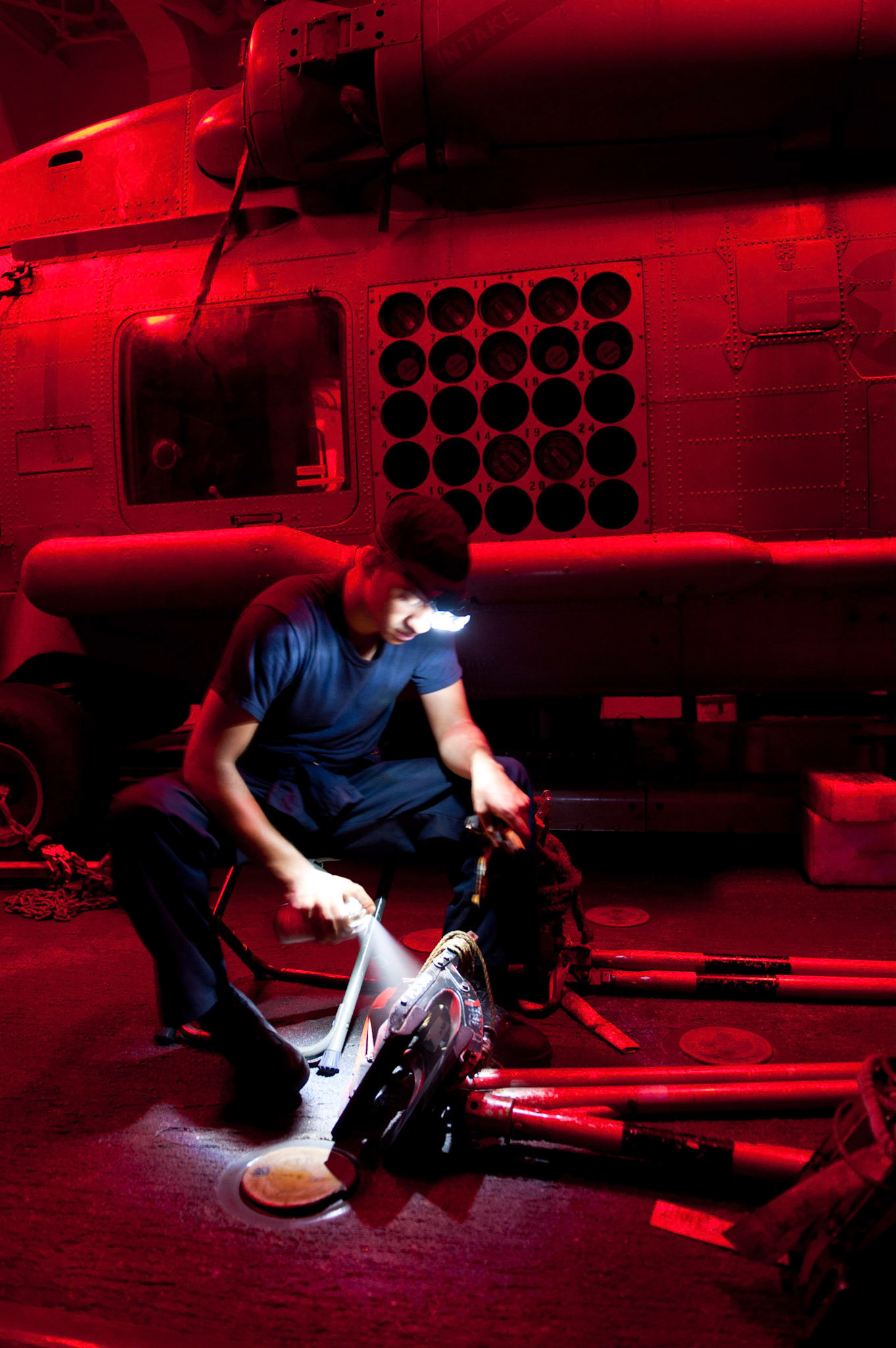 121030-N-TX154-040 SOUTH CHINA SEA (Oct. 30, 2012)