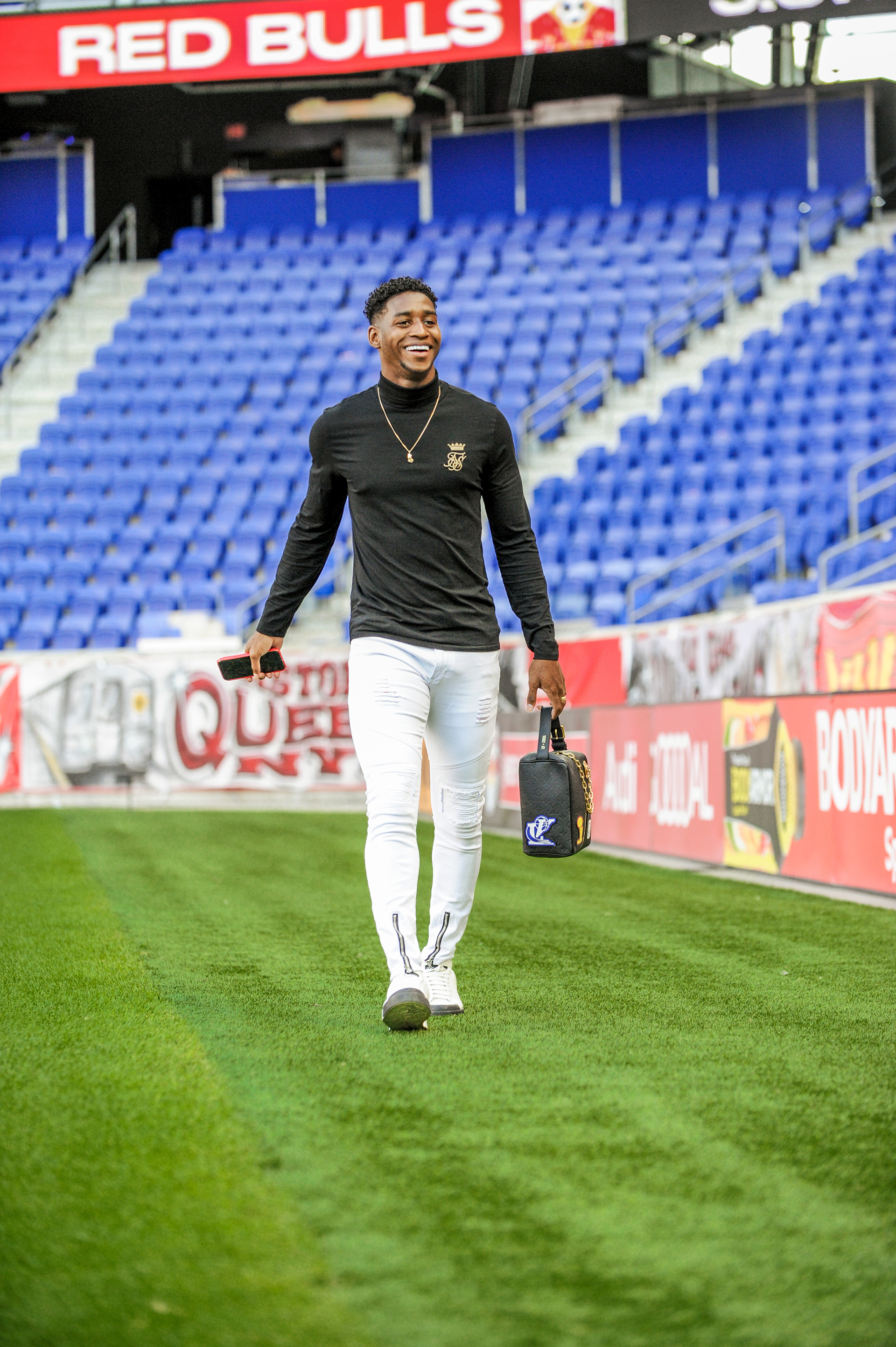 Andrés Reyes Player Arrival