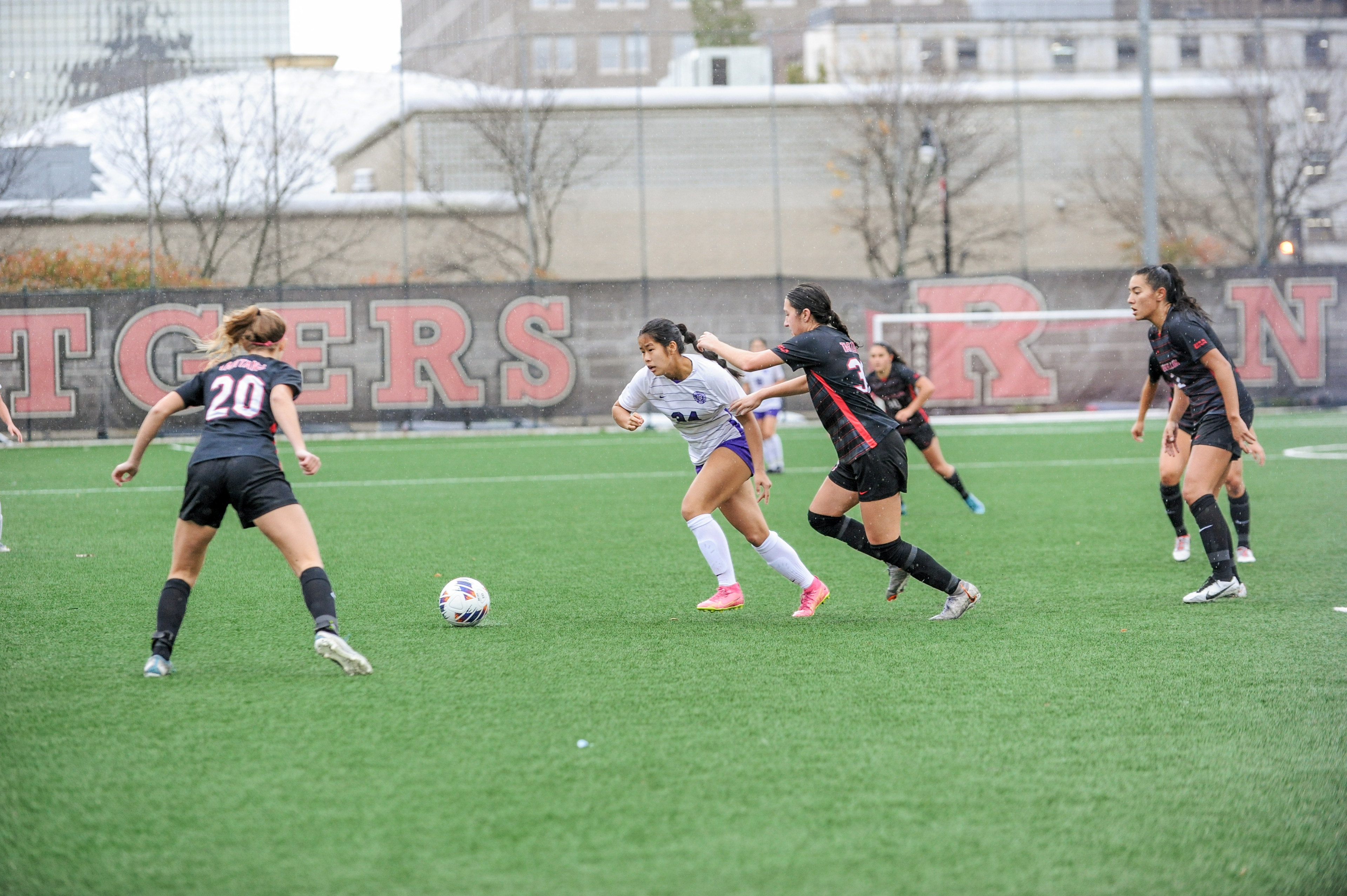 Yukino Wakatsuki Fights for the Ball