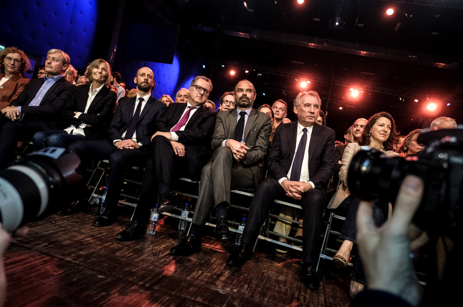 De gauche à droite : Françoise Nyssenn, Stanislas Guereni, Richard Ferrand, Edouard Philippe, François Bayrou, Agnès Buzyn lors du lancement de la liste LREM "Renaissance" aux Élections Européennes de 2019. Aubervilliers, France.