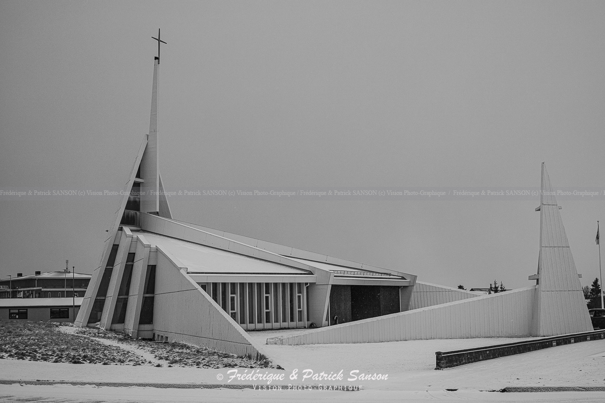 Reykjanesbaer Eglise