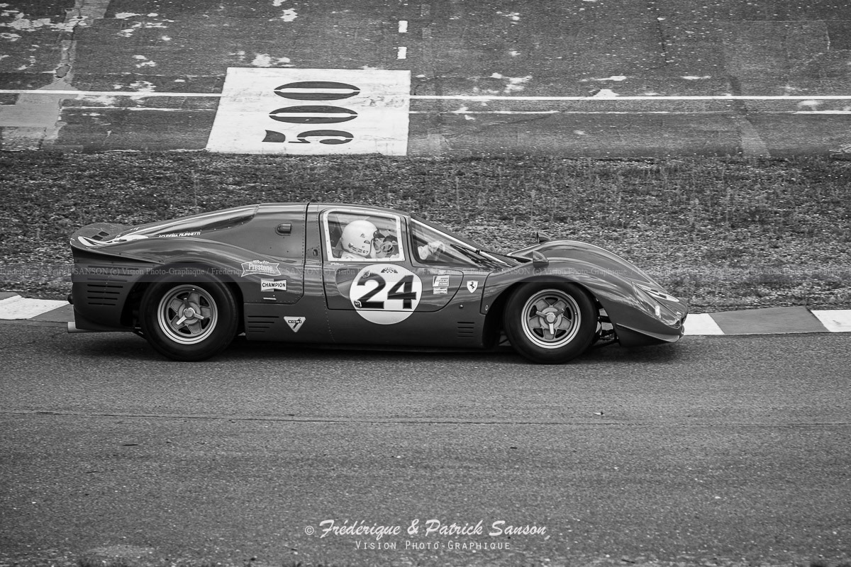 Ferrari 330 P4 Replica