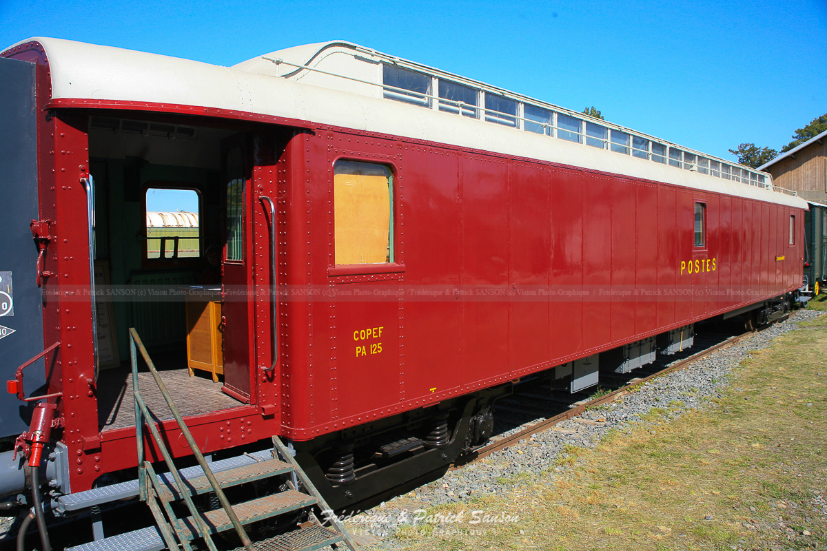 Voiture Postale