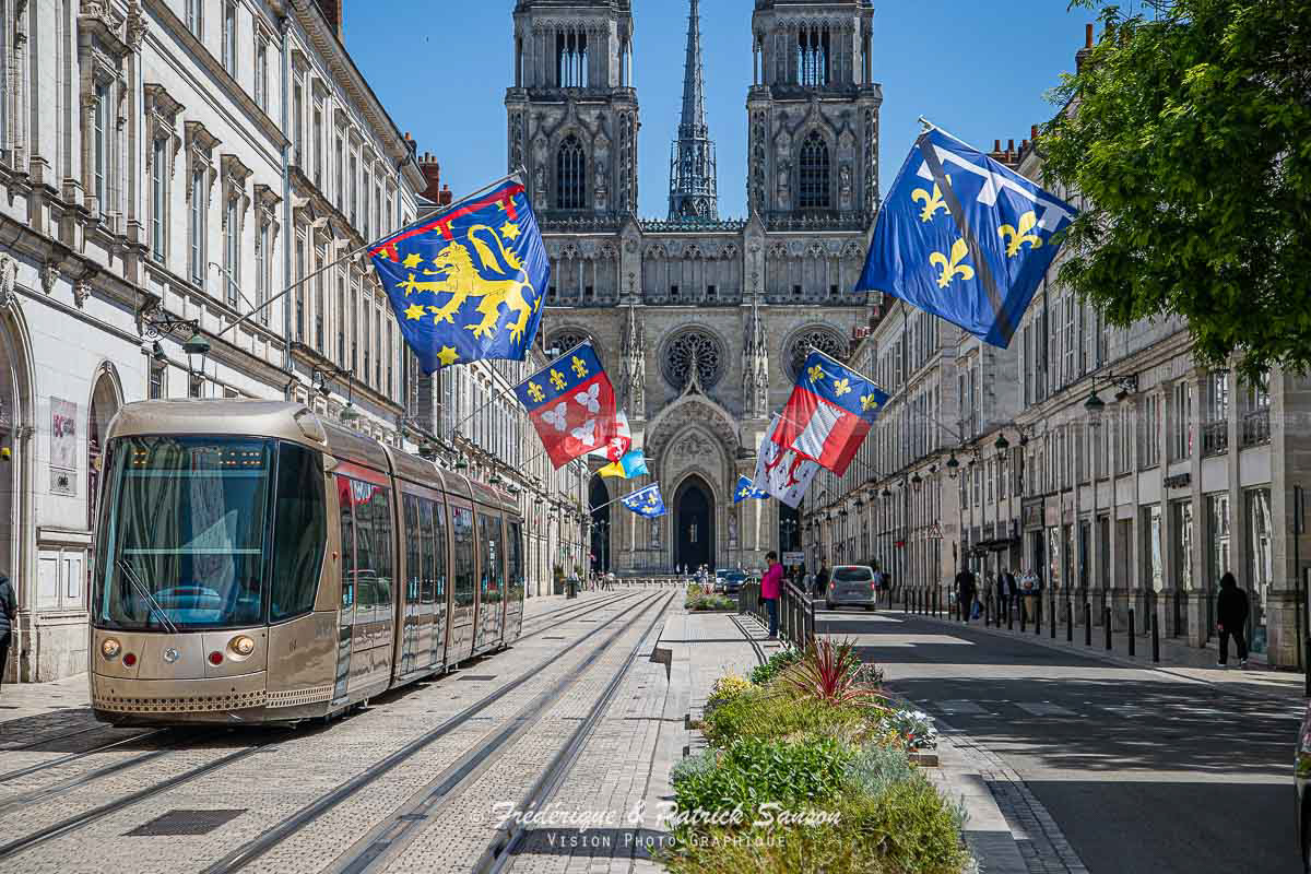 Orléans, r. Jeanne d'Arc