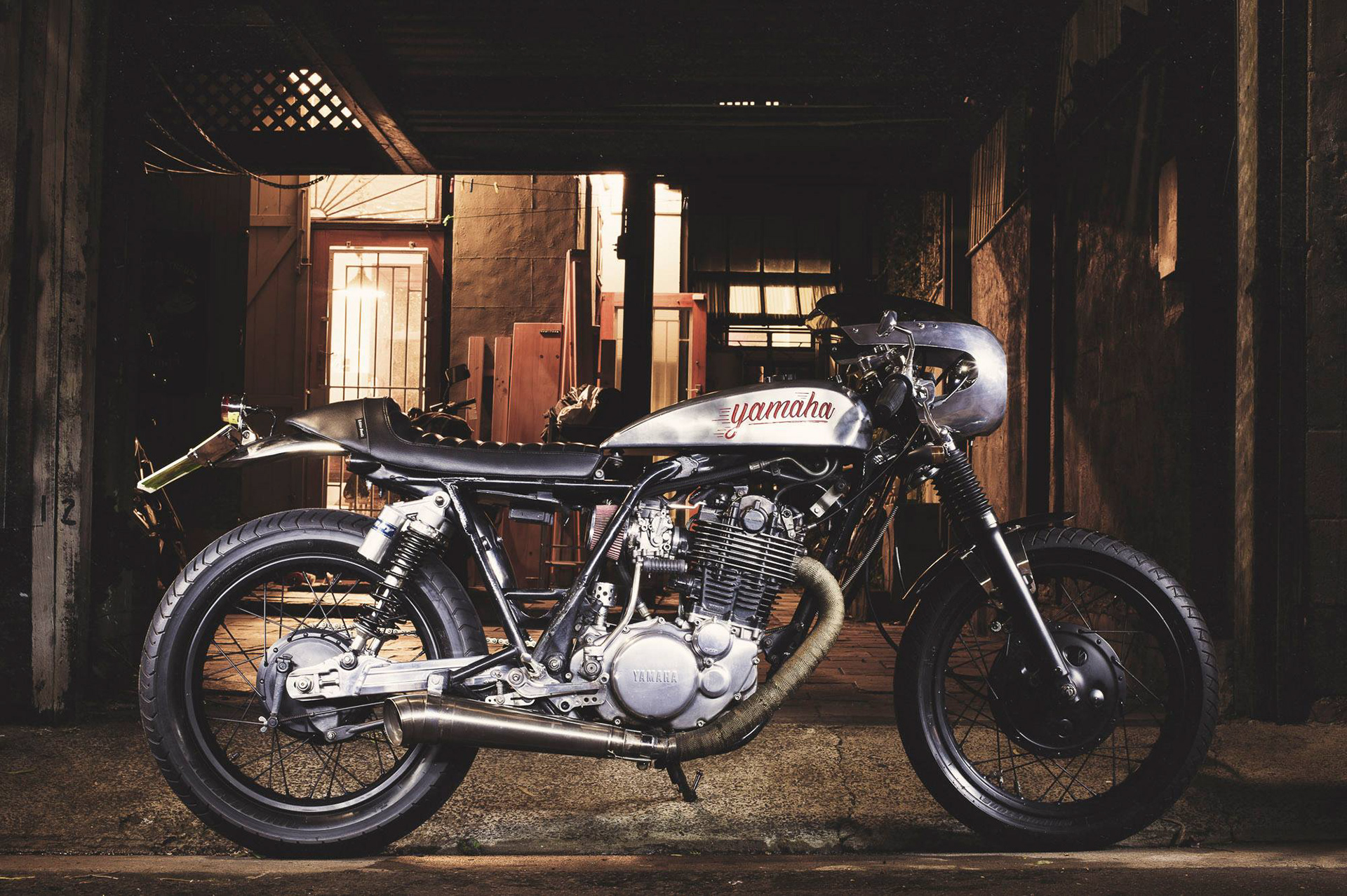Yamaha SR400