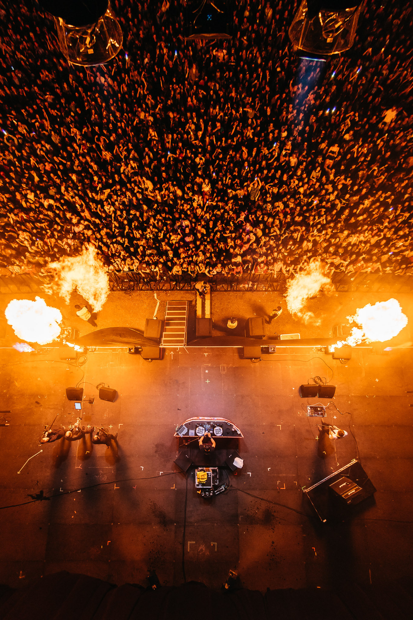 Hot Dub Time Machine