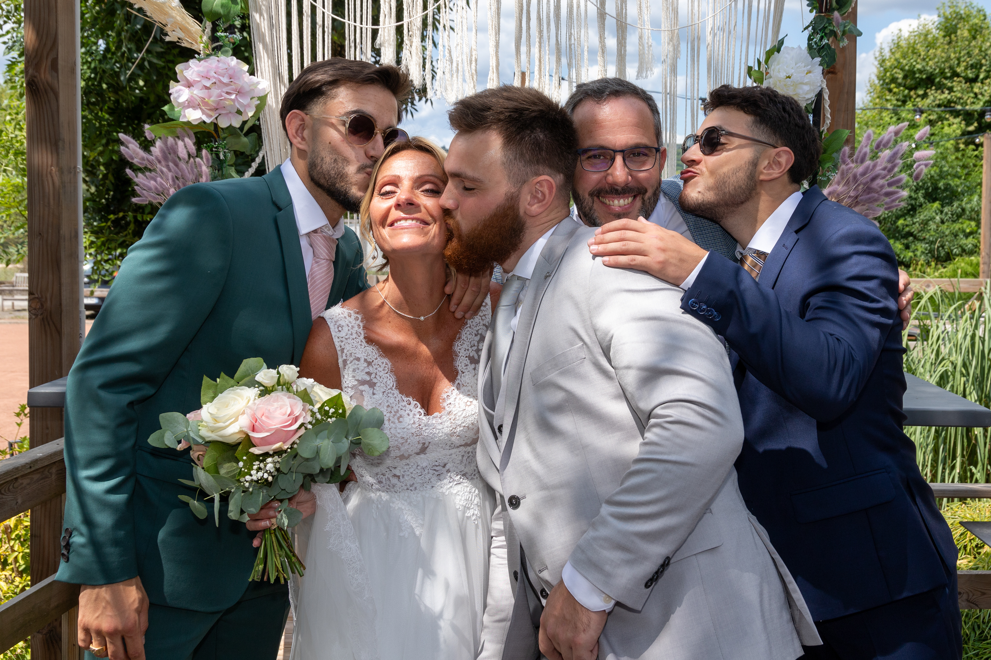 Mika Pollet - Photographe de Mariages en Beaujolais Lyon & Rhône-Alpes Auvergne et partout en France