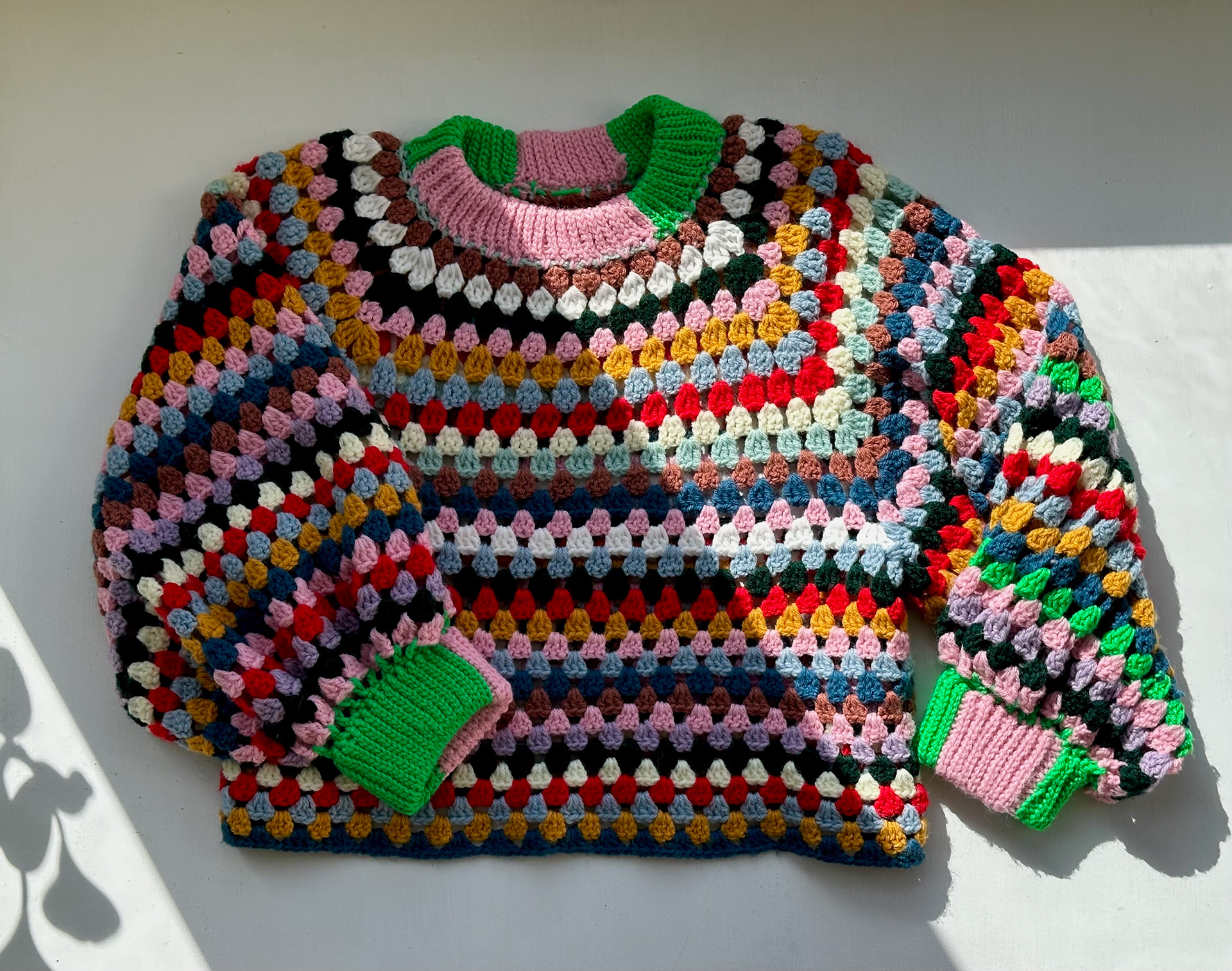 CROCHET - WOMENS SWEATER