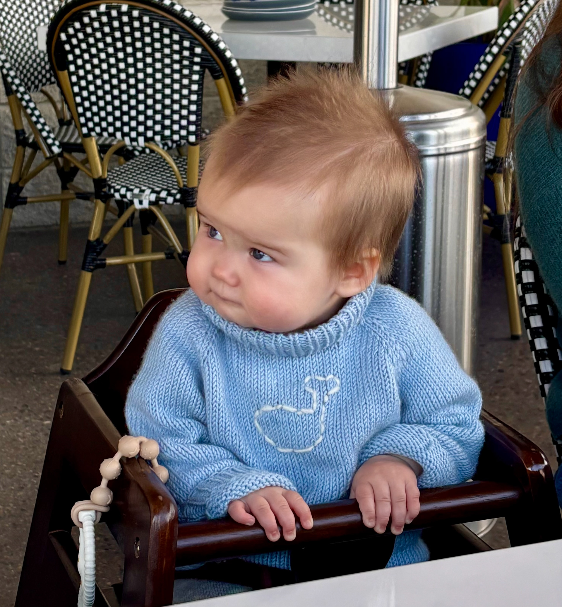 KNIT - BABY SWEATER