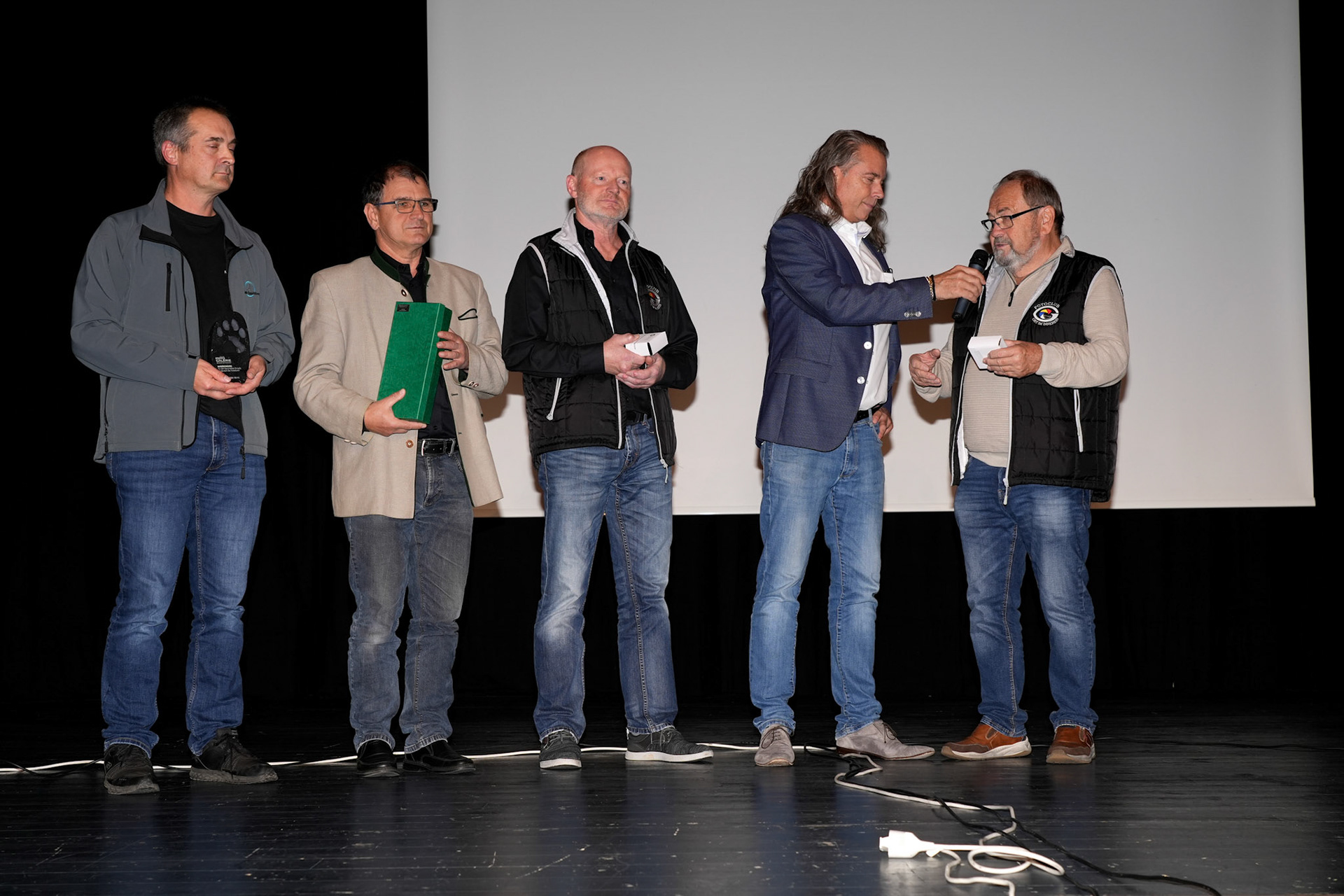 Ehrung für Siegerbild von Walter Trausinger