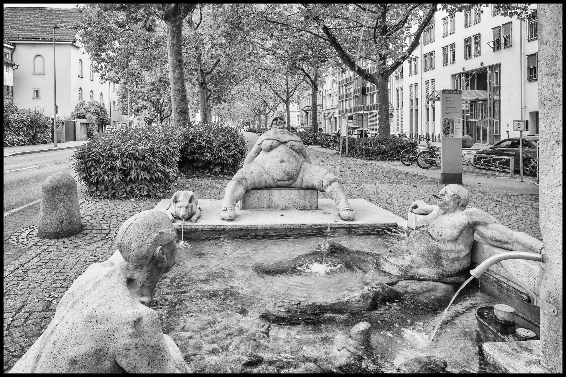 Franz  Stiglbauer "provokanter Brunnen"